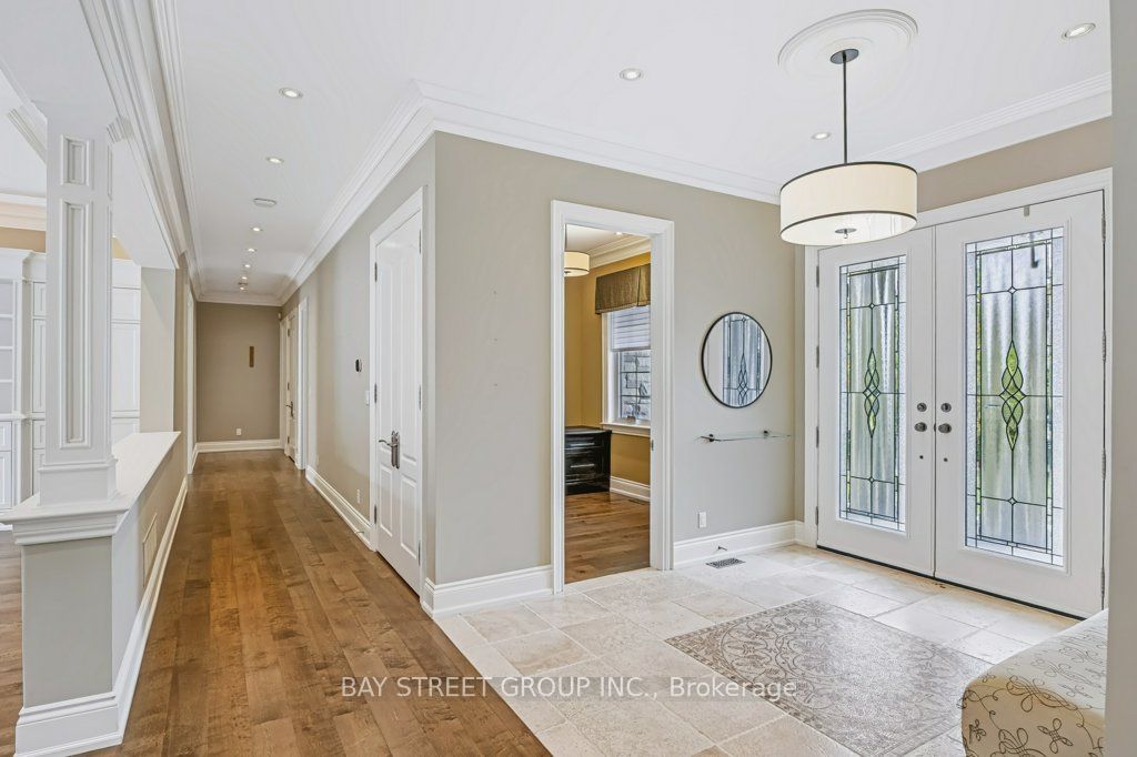 5 River Stone Court