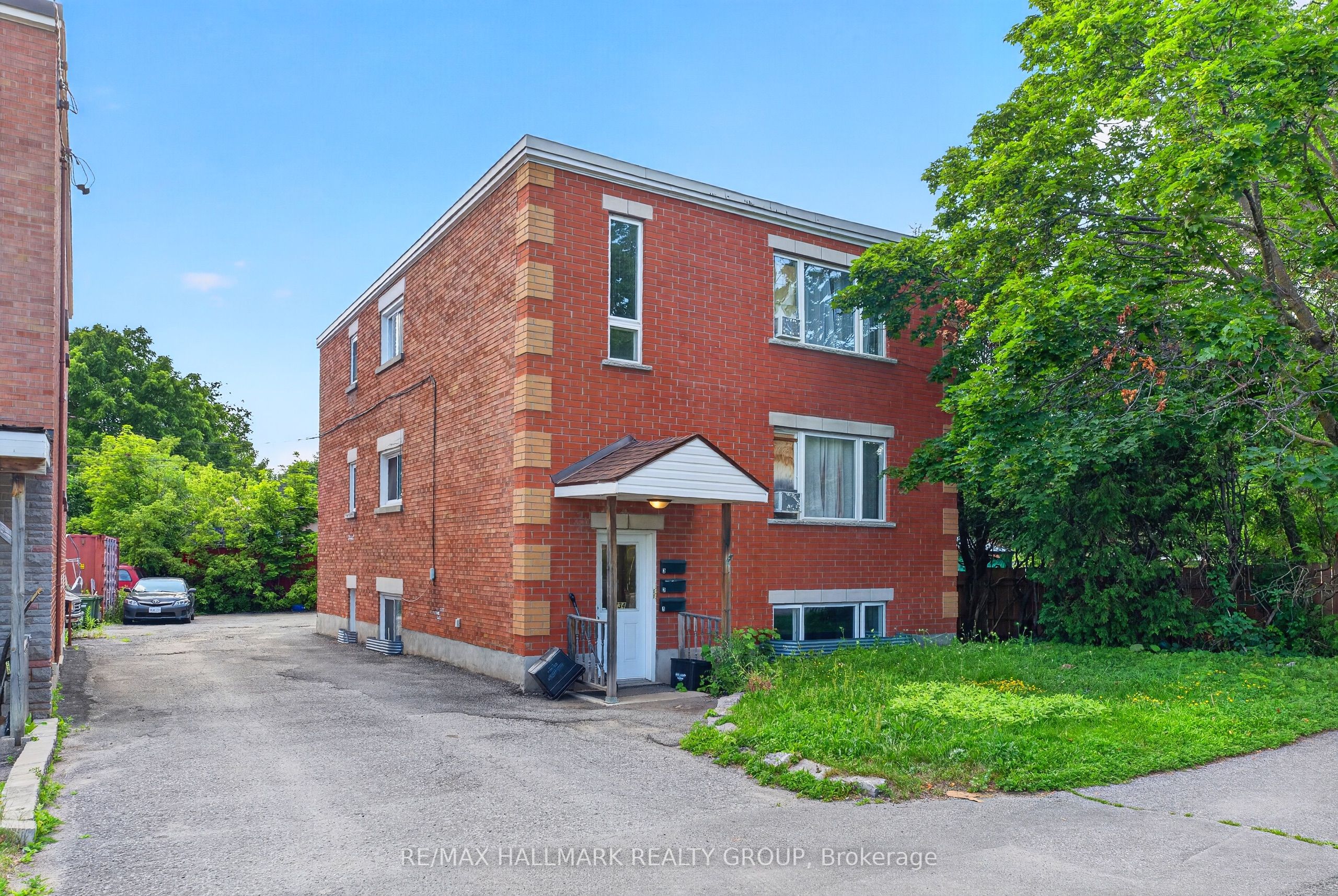 734 De L'eglise Street