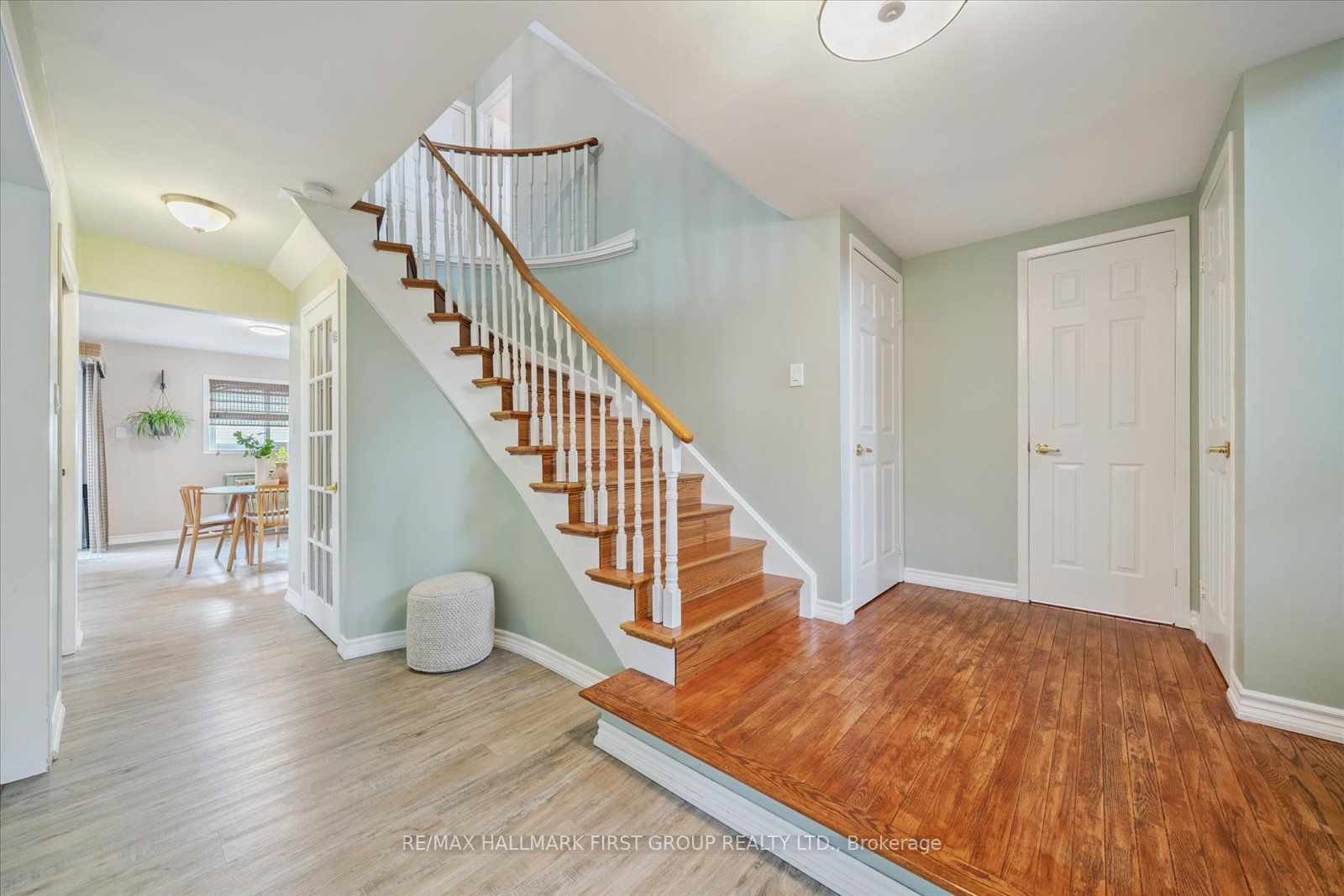 204 Lake Driveway Drive W