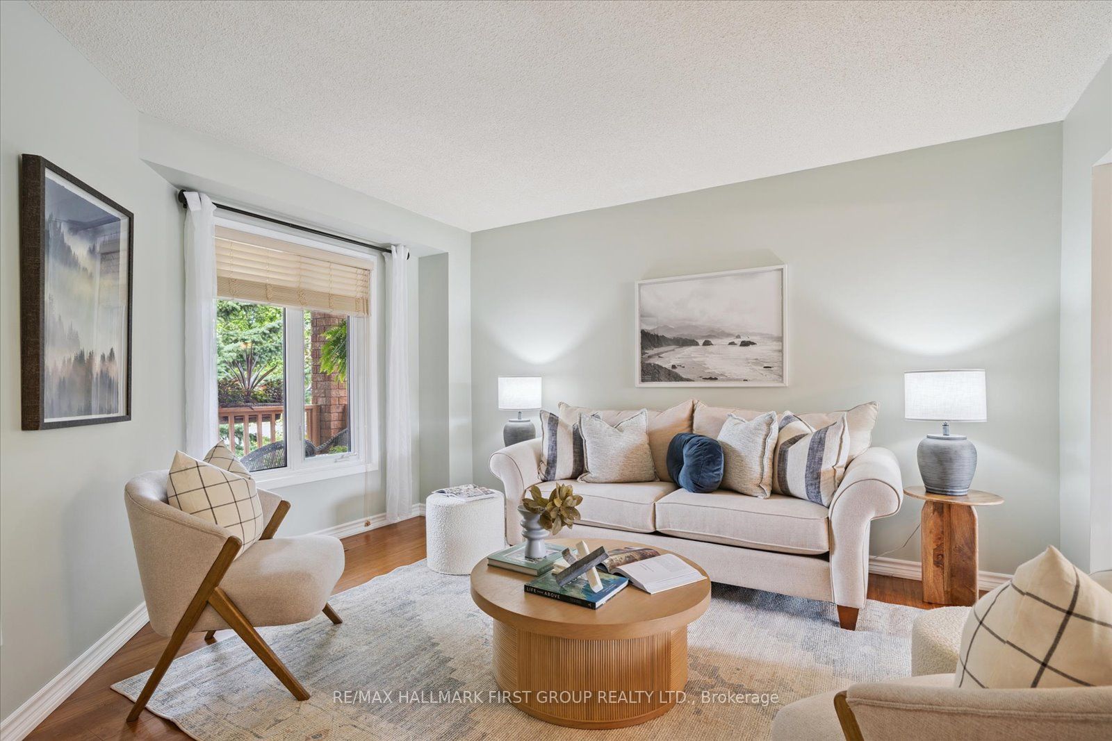 204 Lake Driveway Drive W
