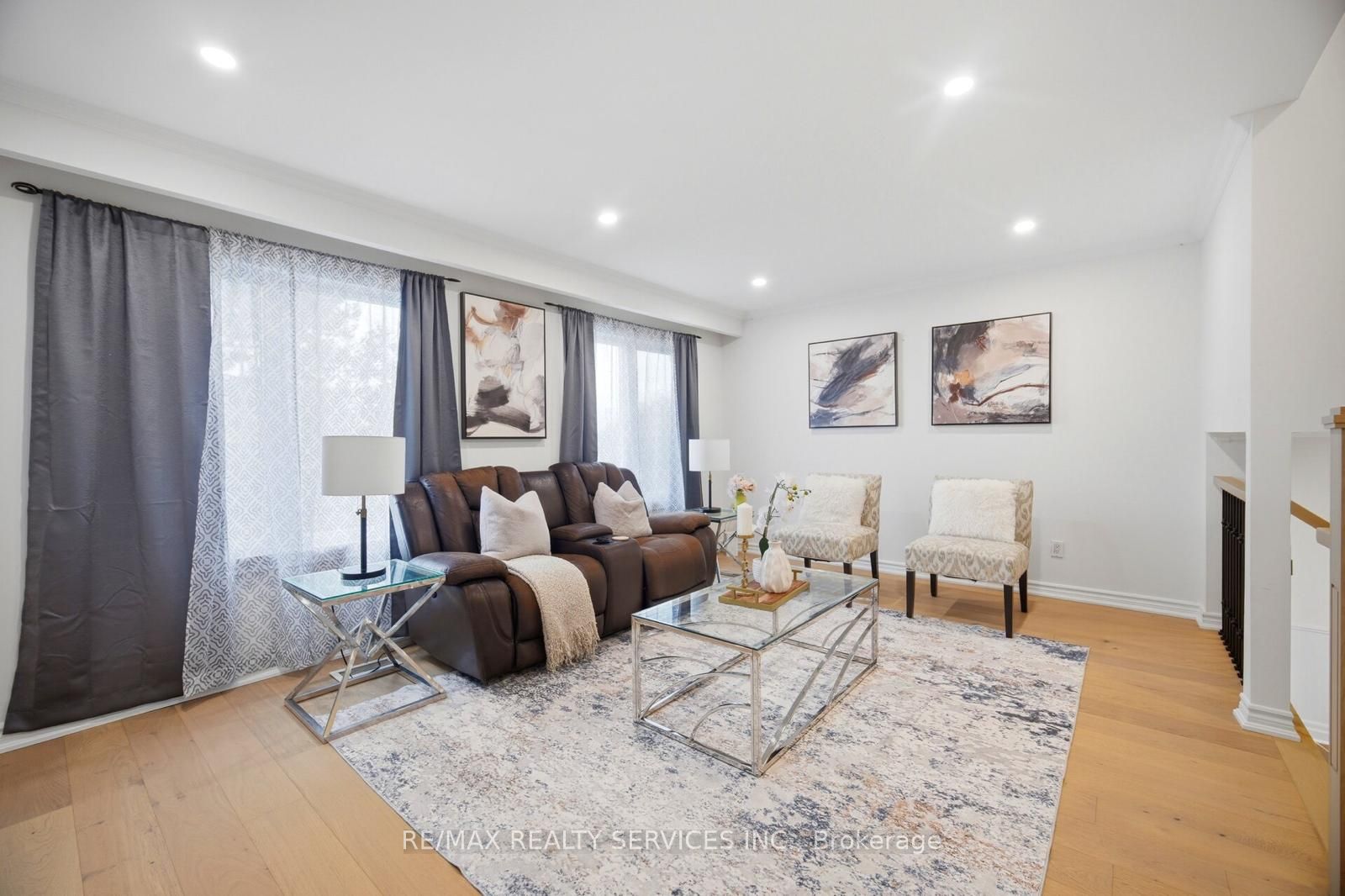 24 Foxacre Row