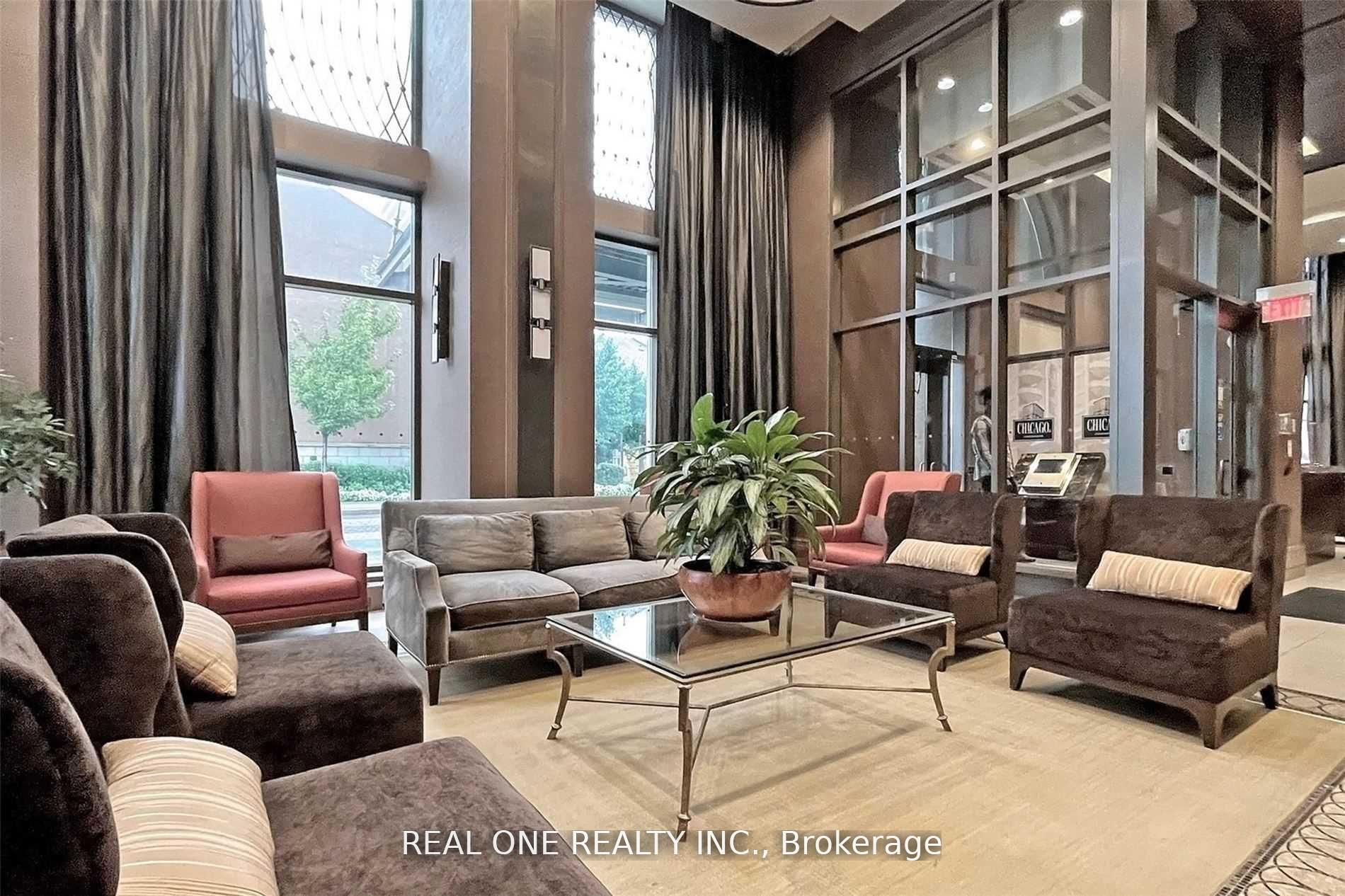 385 Prince Of Wales Drive 1311