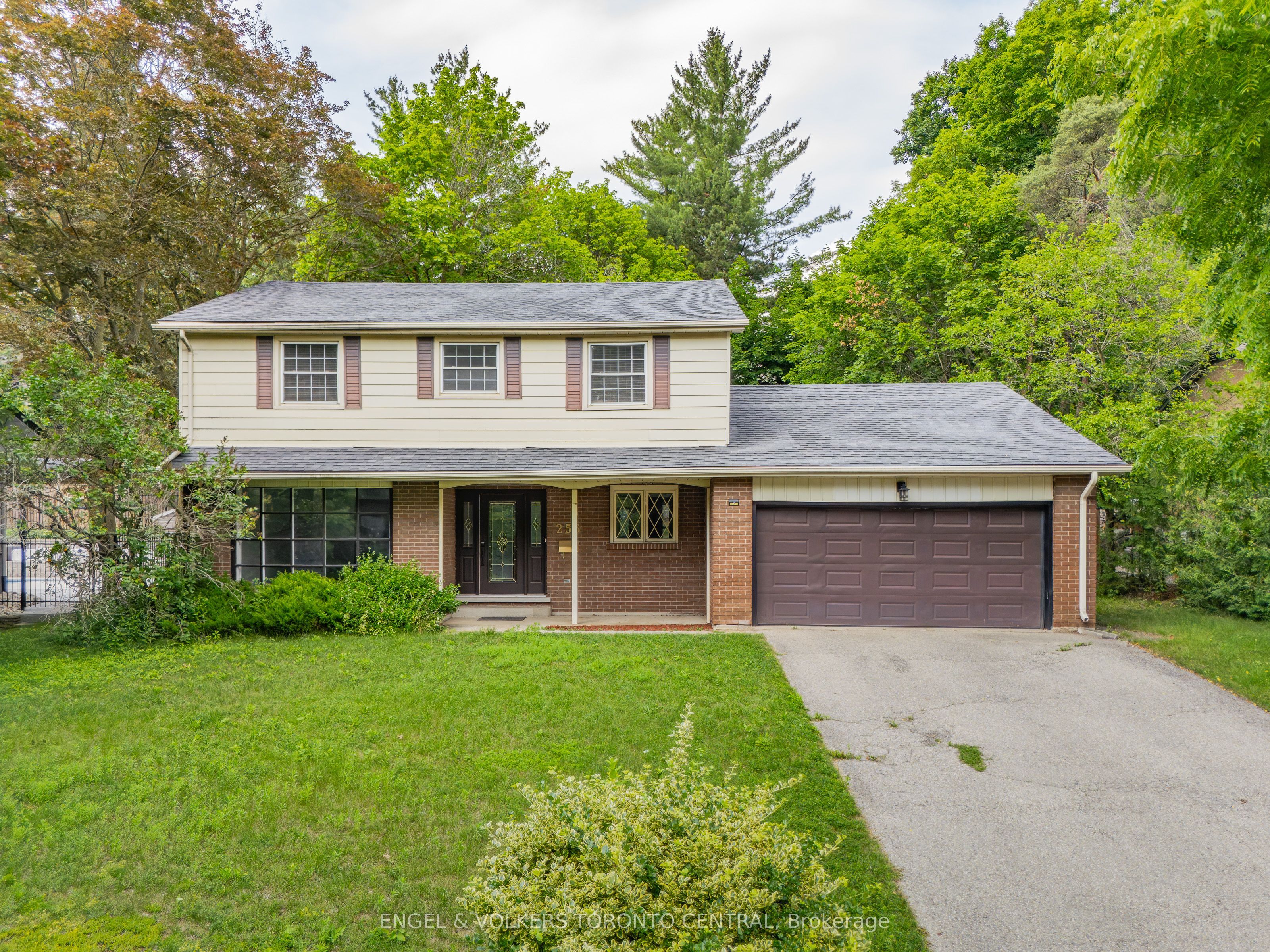 256 Shakespeare Drive