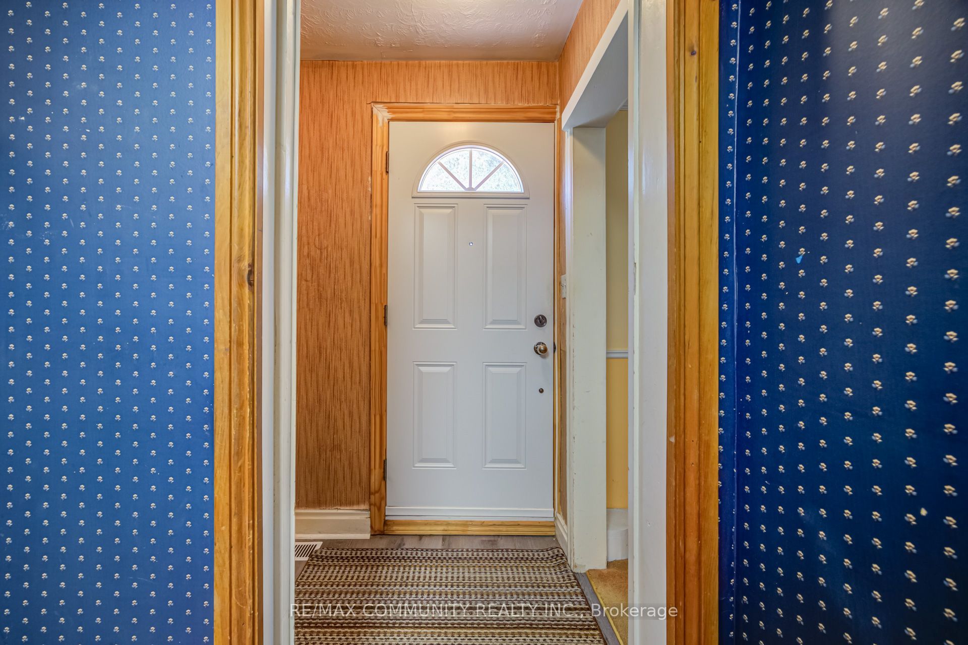 449 Ritson Road N