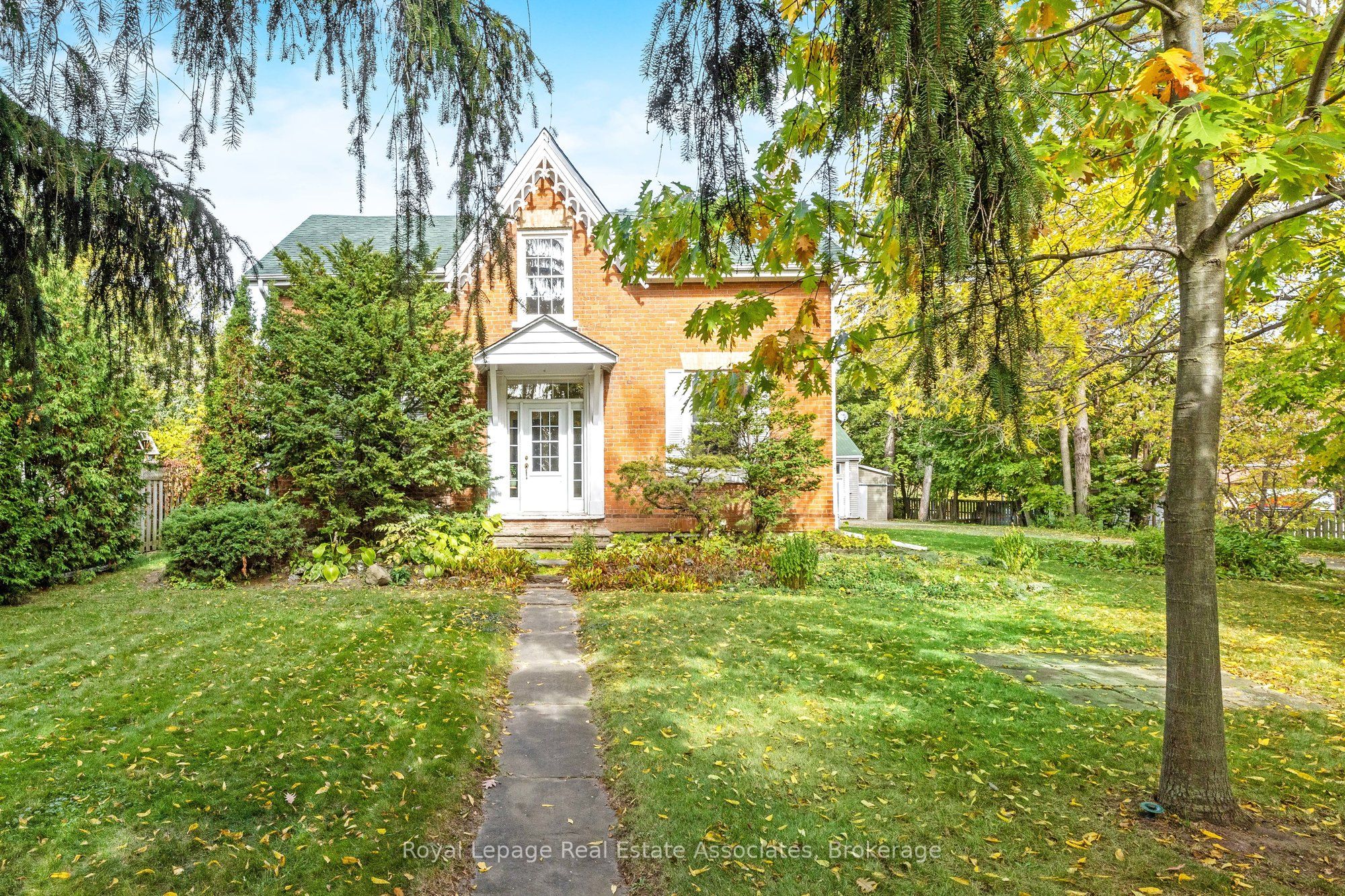 85 and 0 Guelph Street