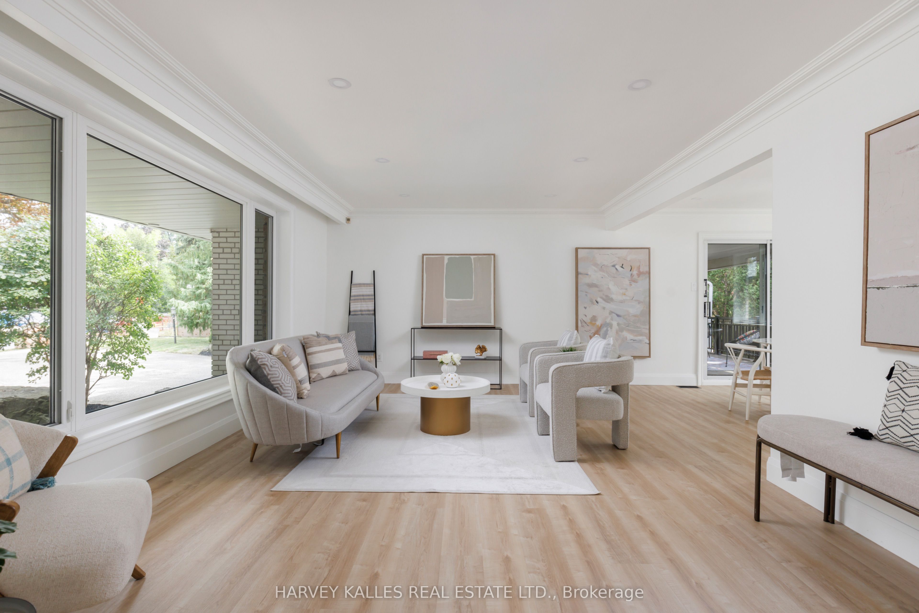 215 Edenbridge Drive