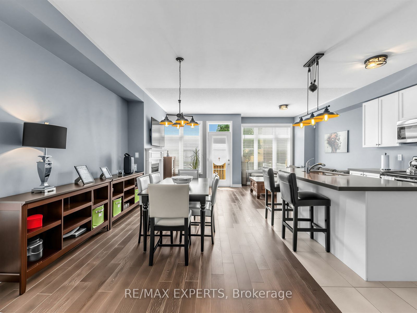 52 Vedette Way