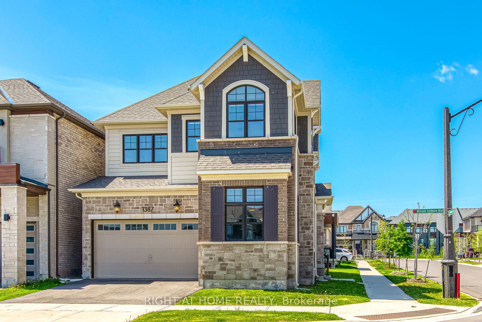 1387 Aymond Crescent