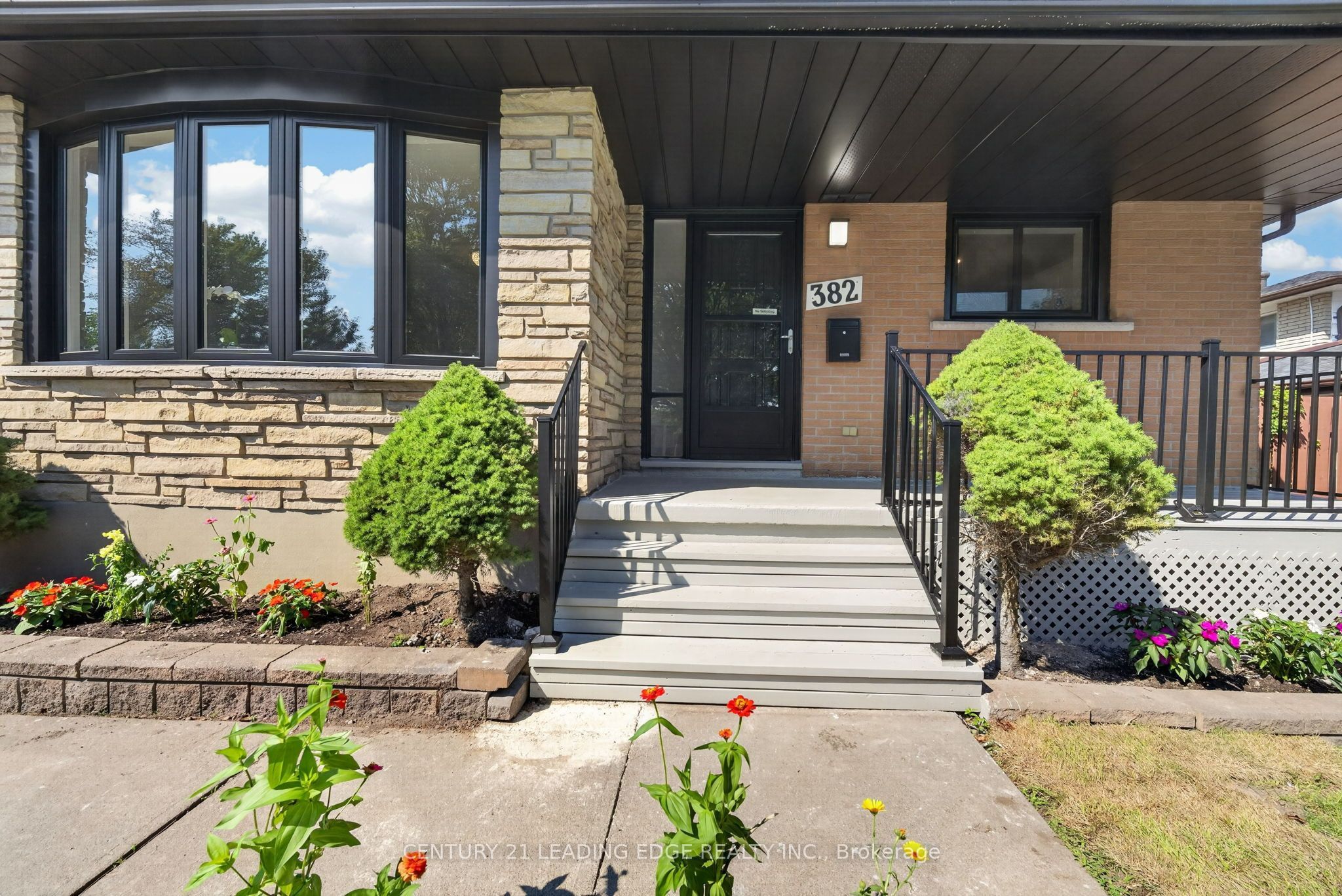 382 Fairlawn Street