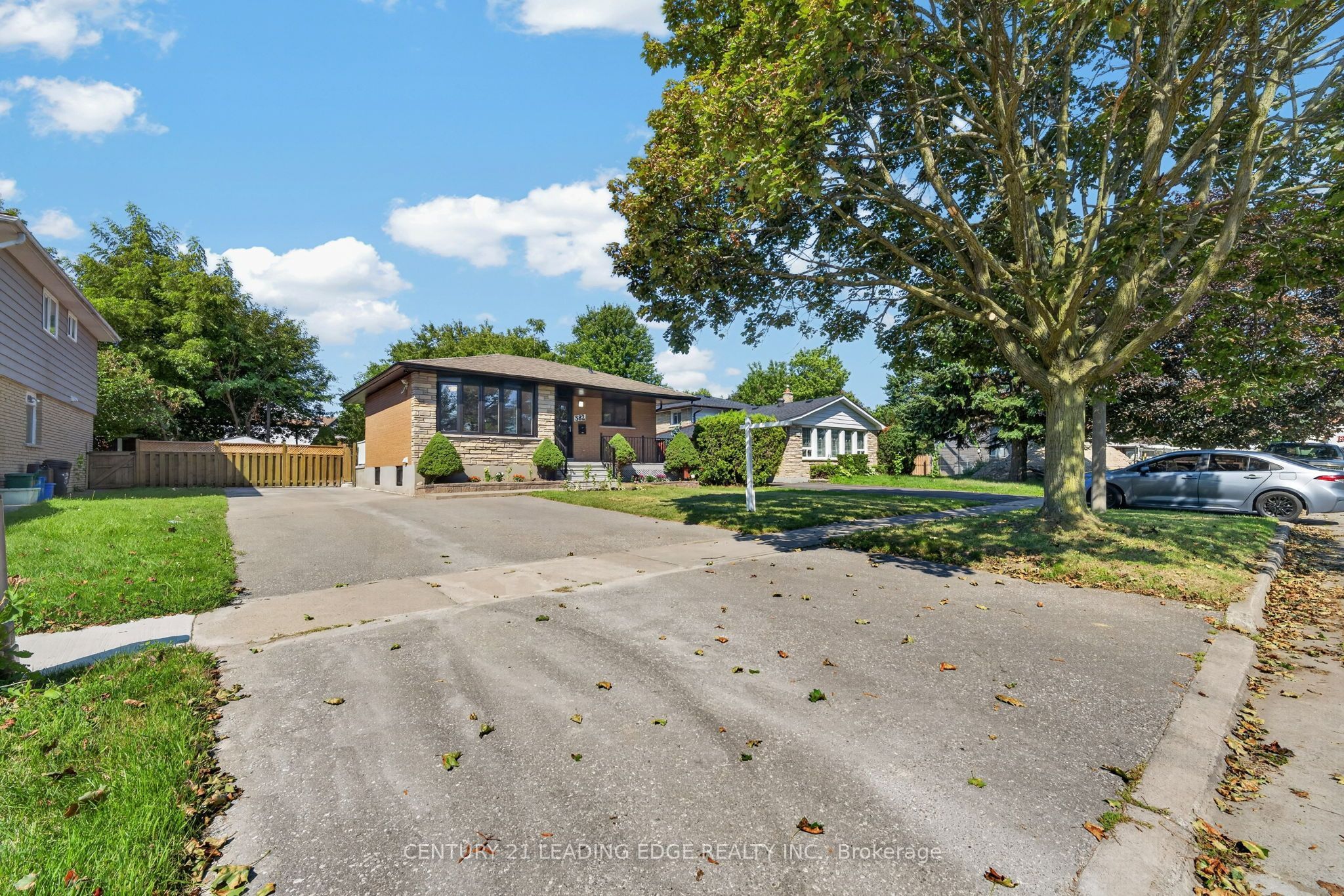 382 Fairlawn Street