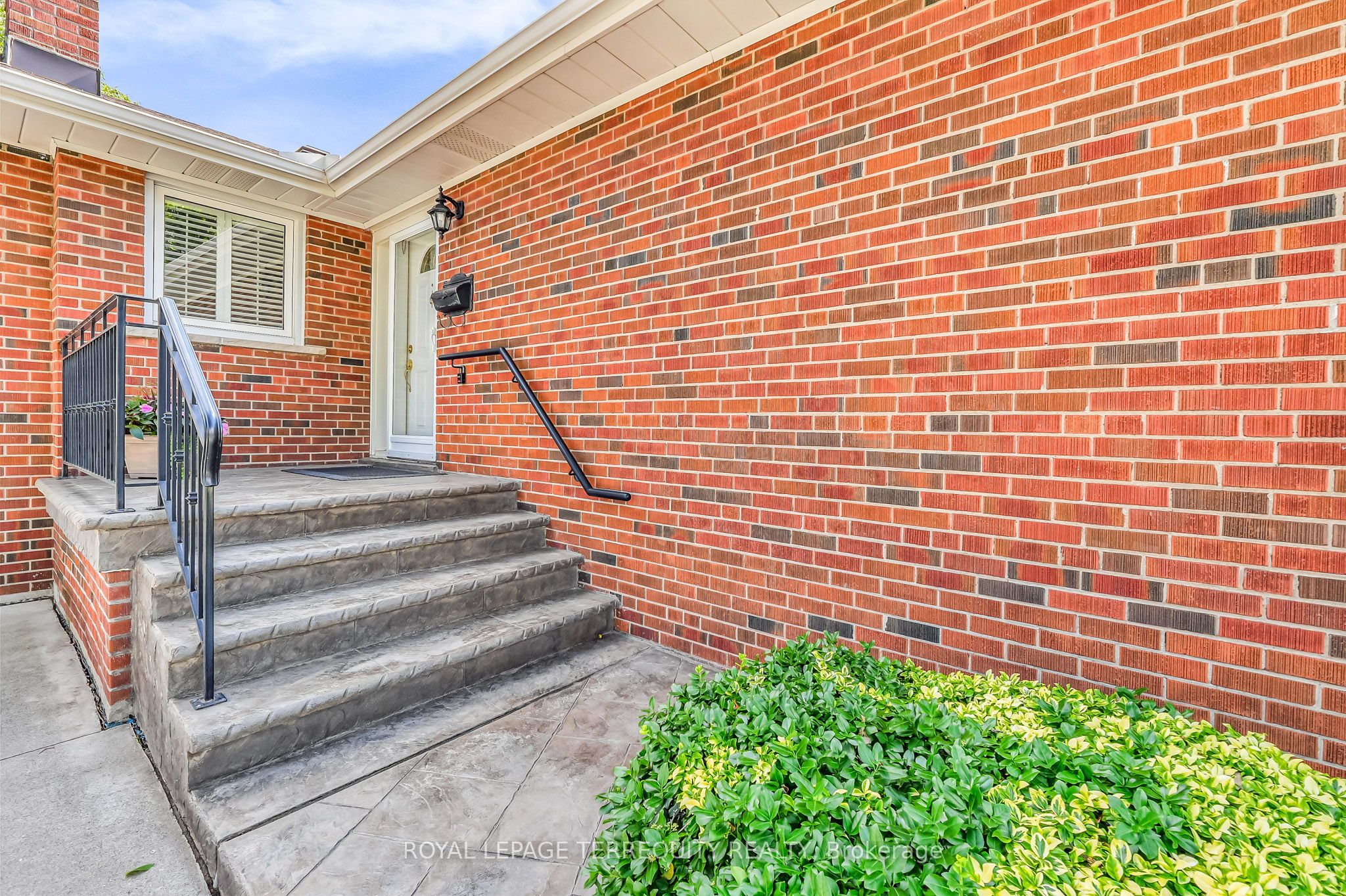 3 Avery Avenue