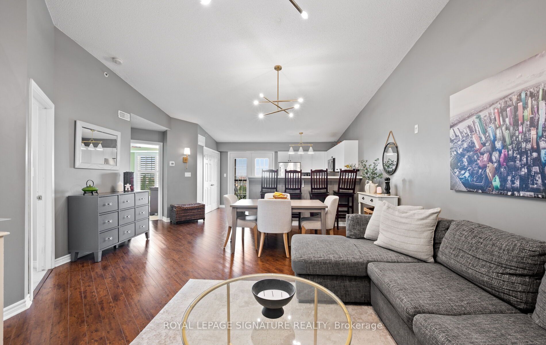 1491 Maple Avenue 401