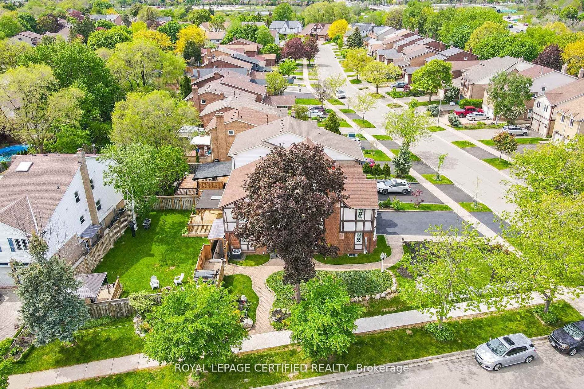 4174 Trellis Crescent