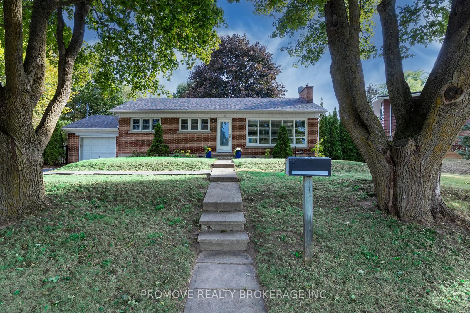 17 Orchard Crescent