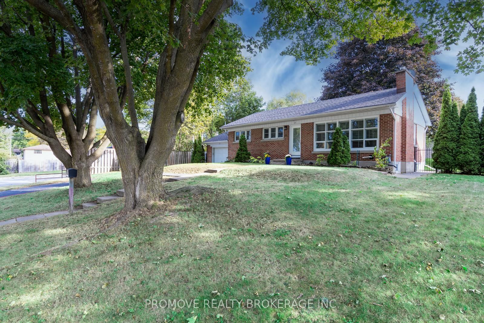 17 Orchard Crescent