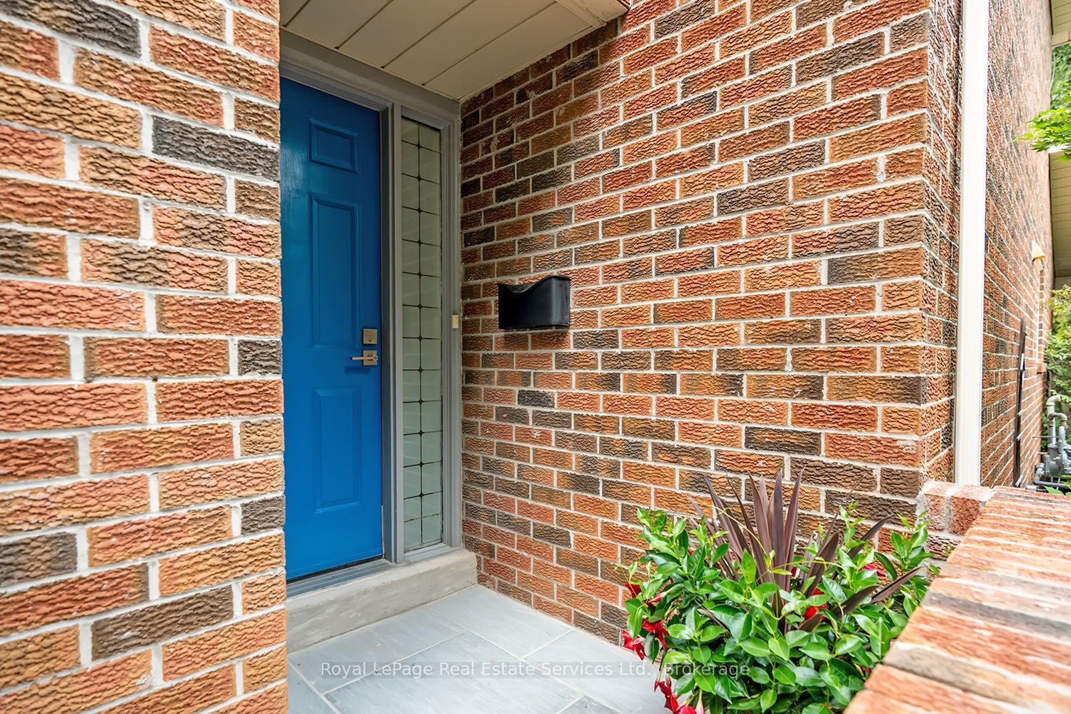 1194 Potters Wheel Crescent