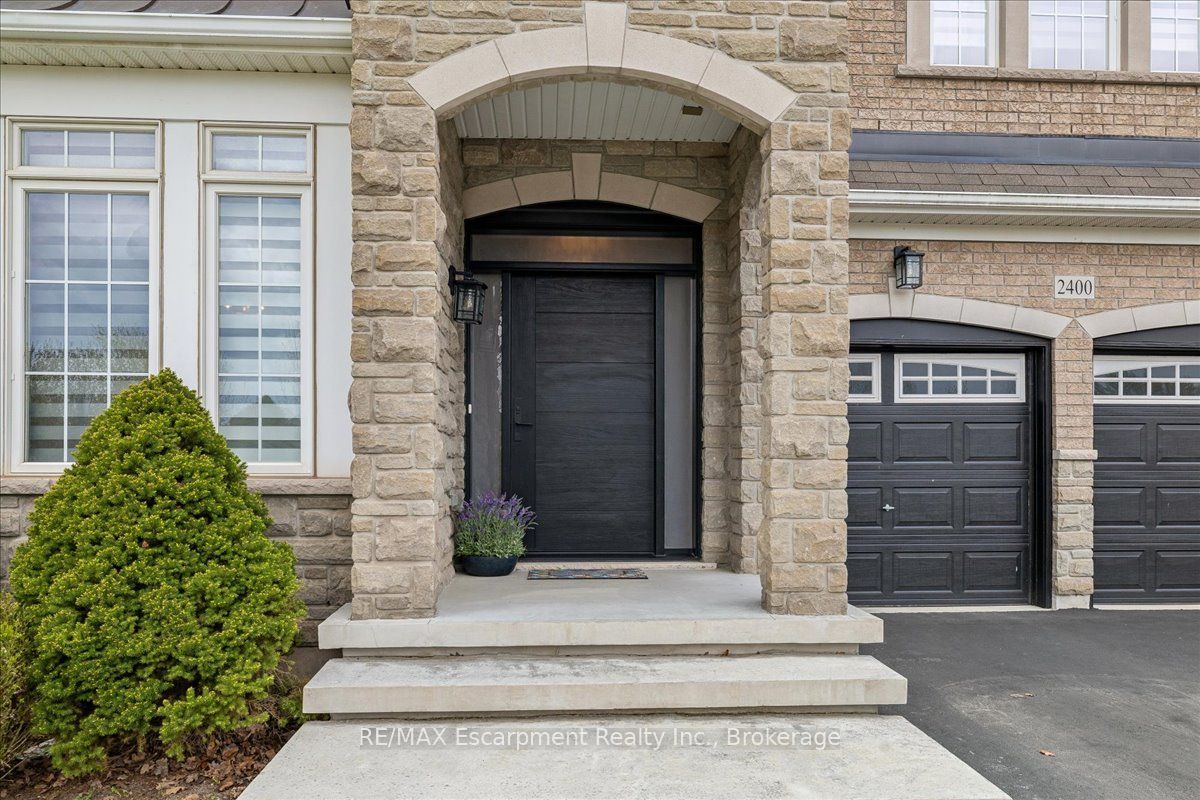 2400 Spring Meadow Way