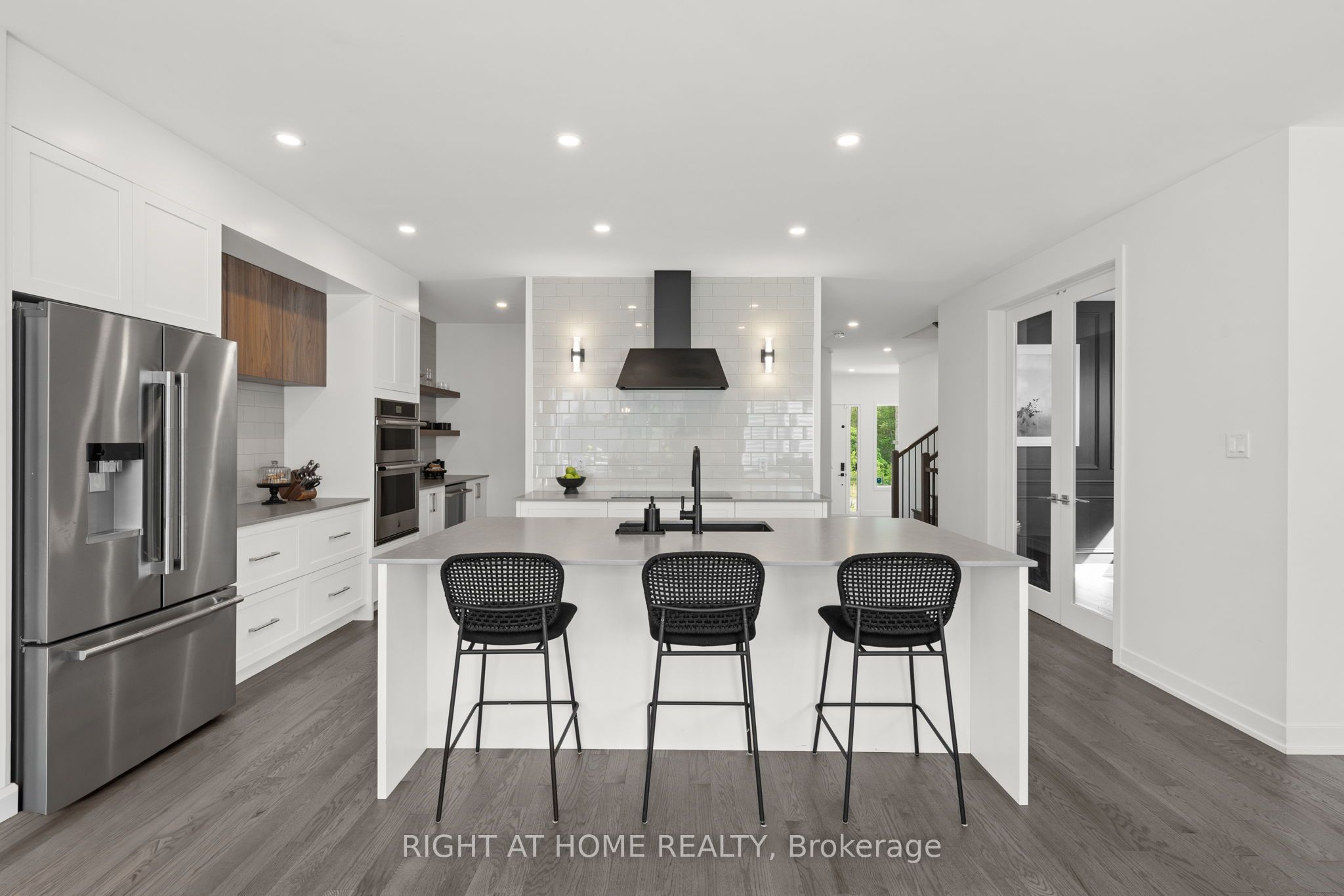 252 KETCHIKAN Crescent