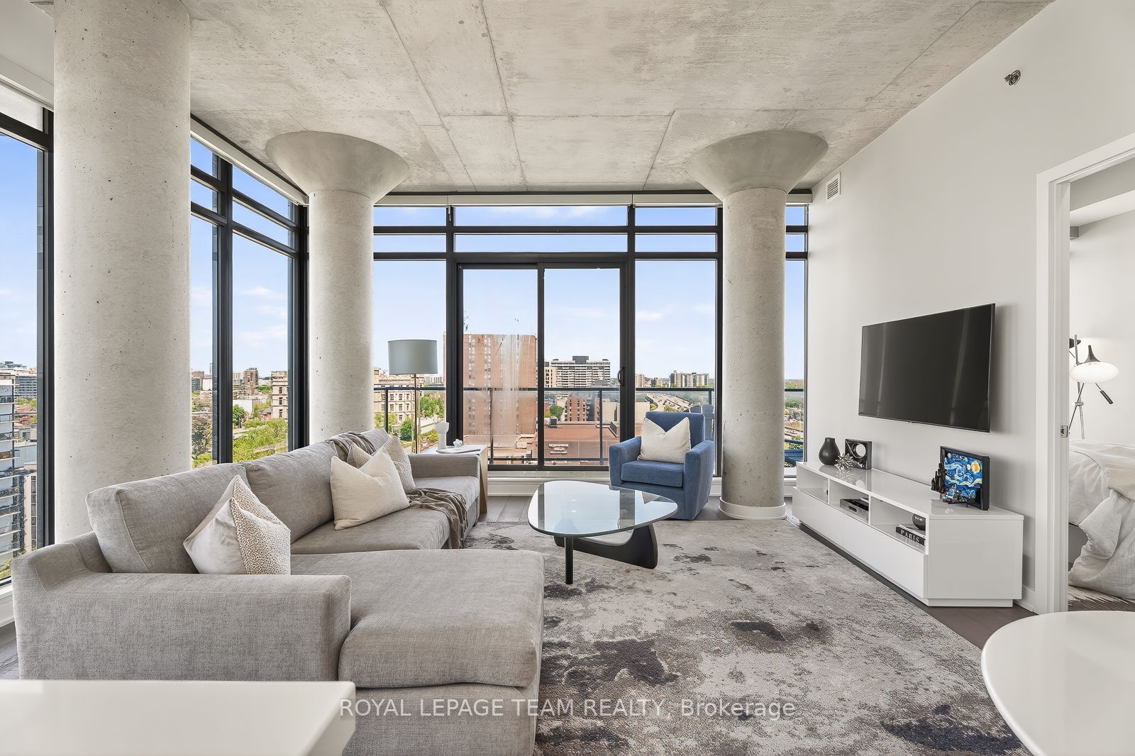 203 CATHERINE Street 1009