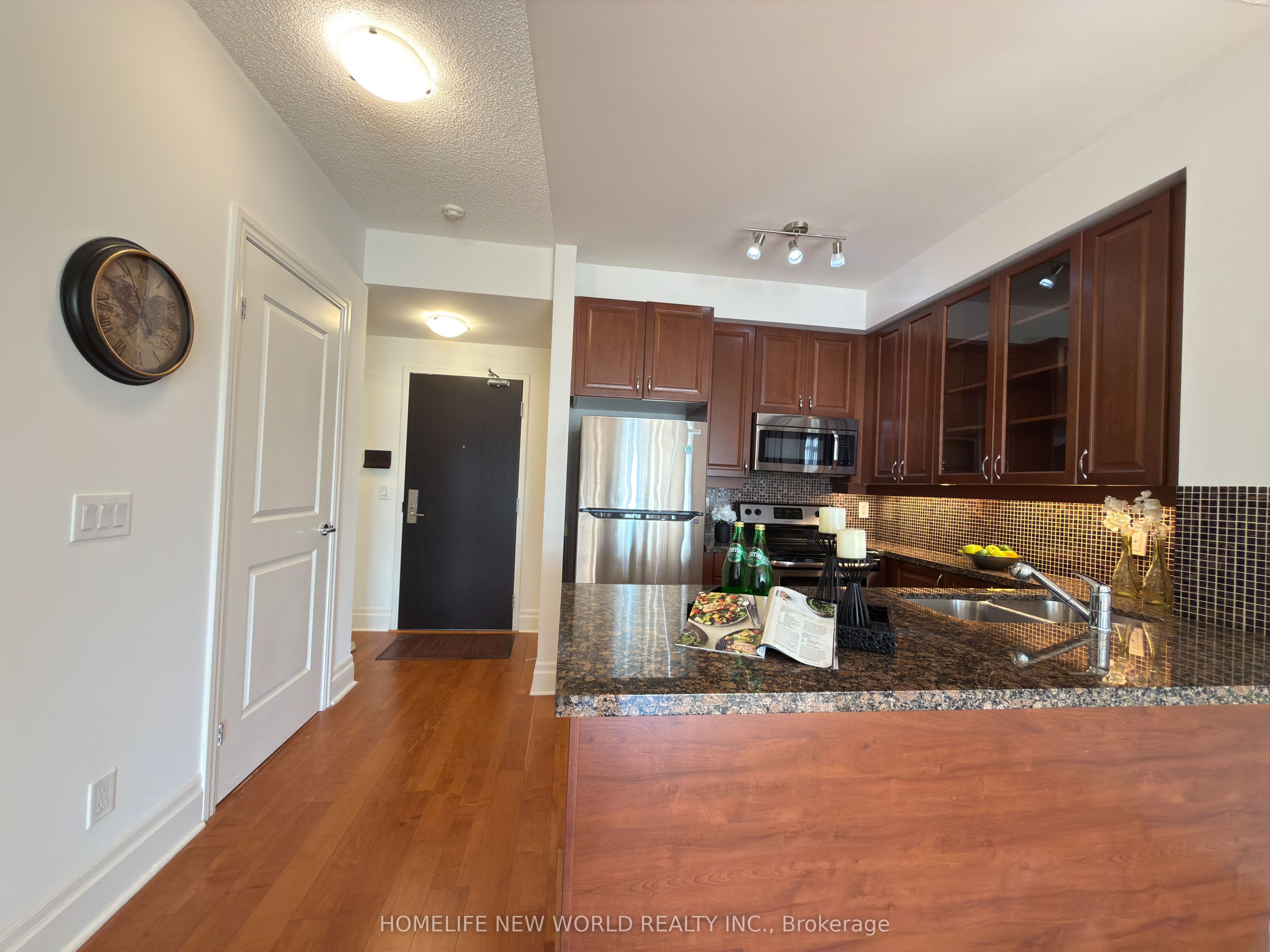151 Upper Duke Crescent 403