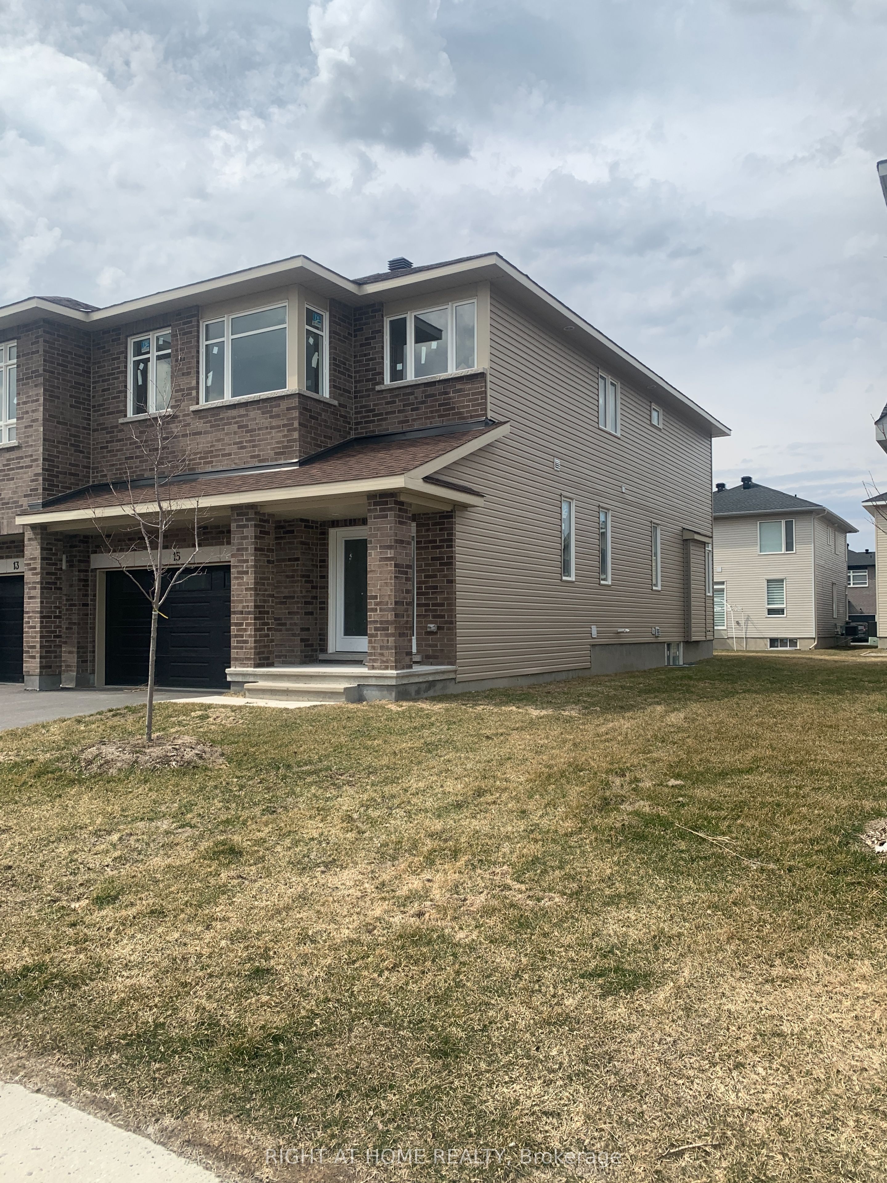 15 Wylie Way