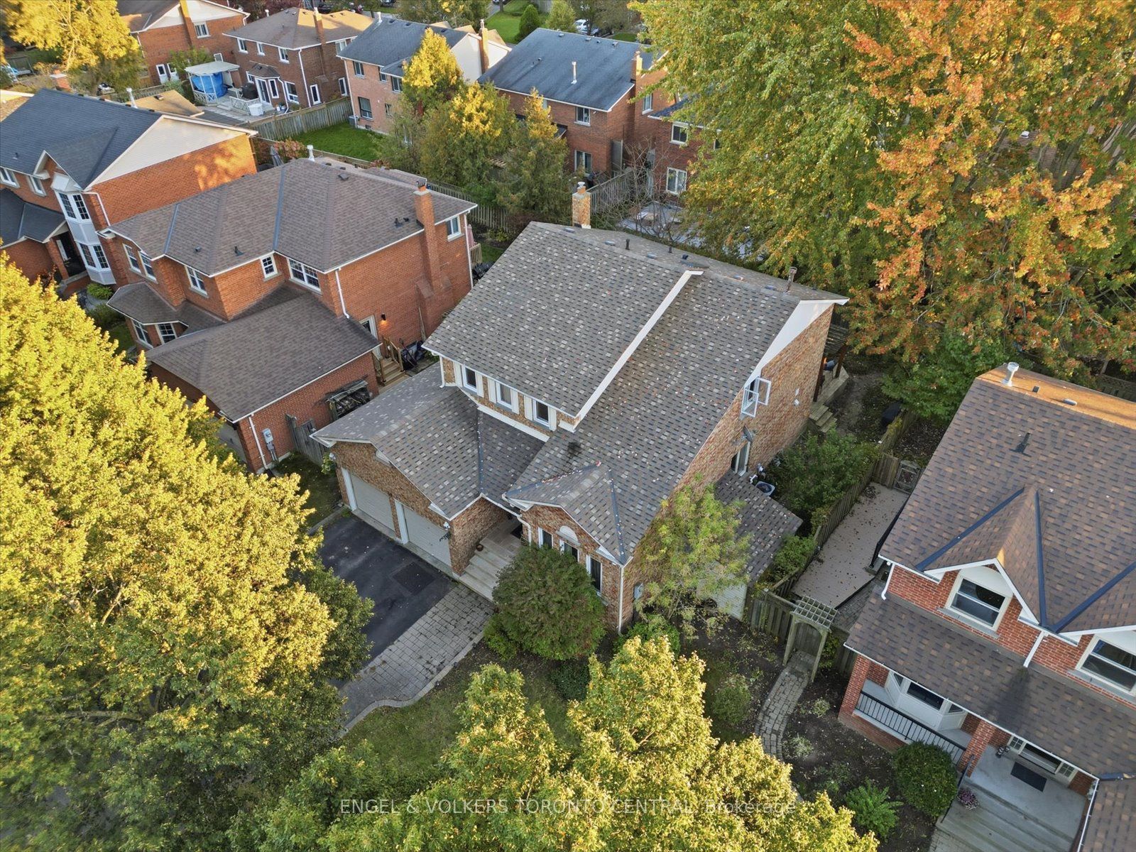 14 Hillman Drive