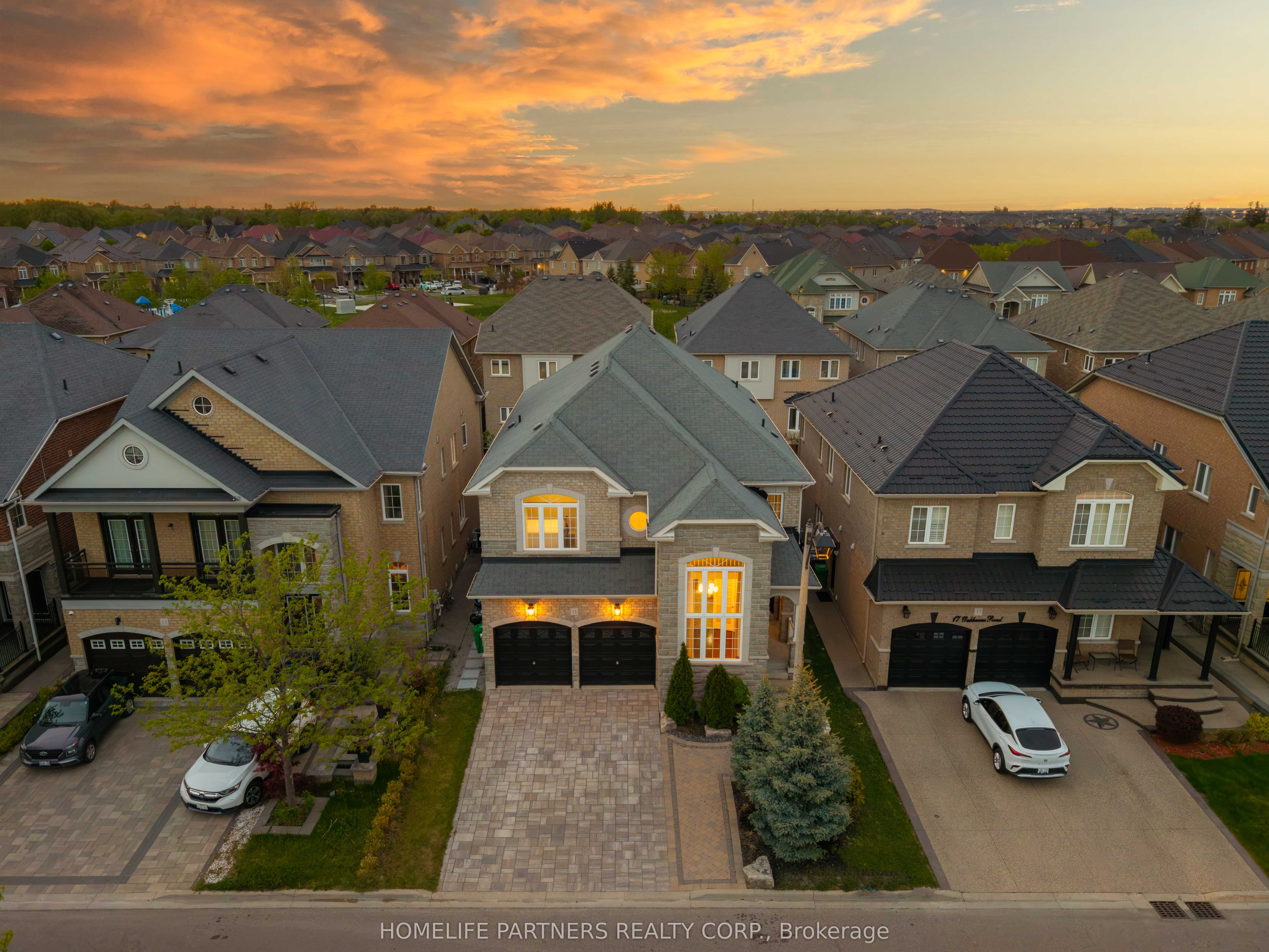 15 Oakhaven Road