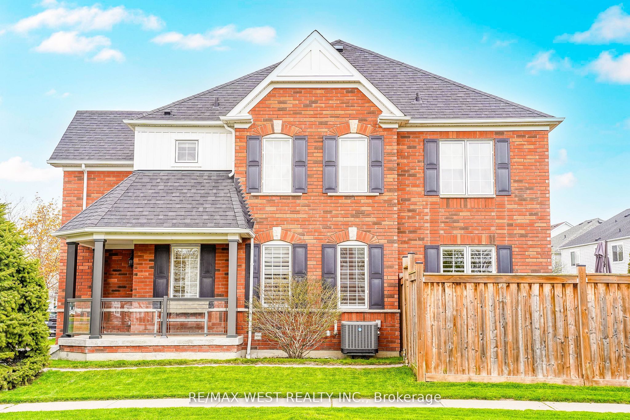 112 Handley Crescent