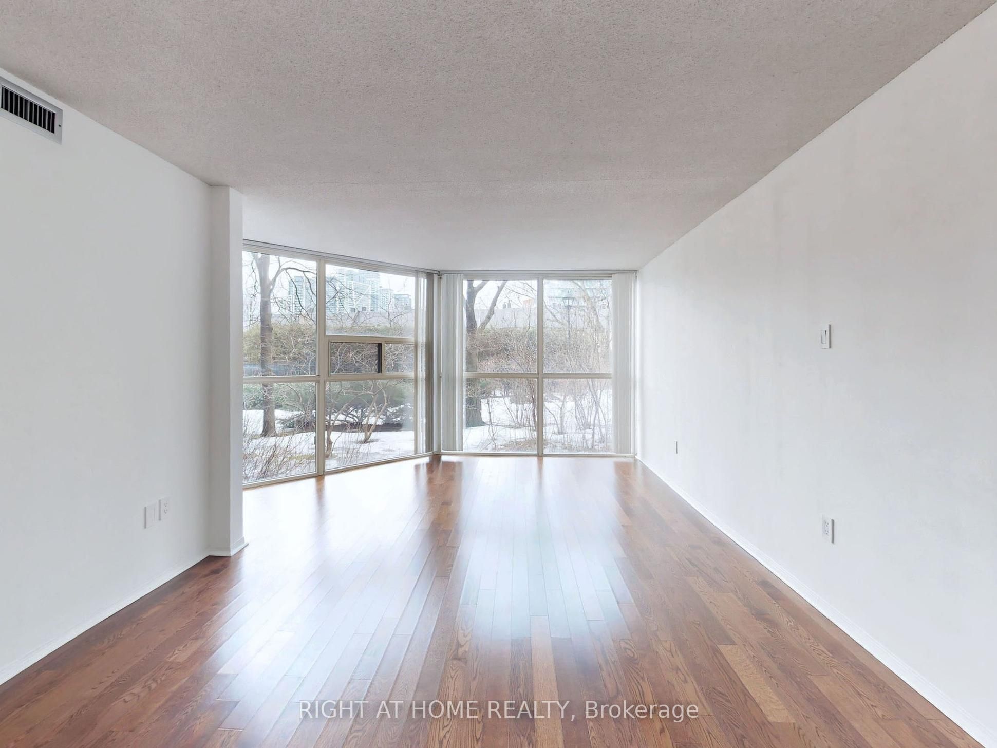 701 King Street W 107