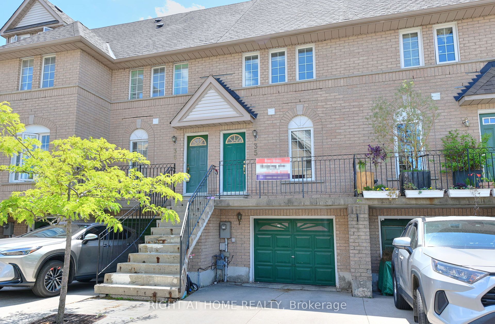 80 Strathaven Drive 35