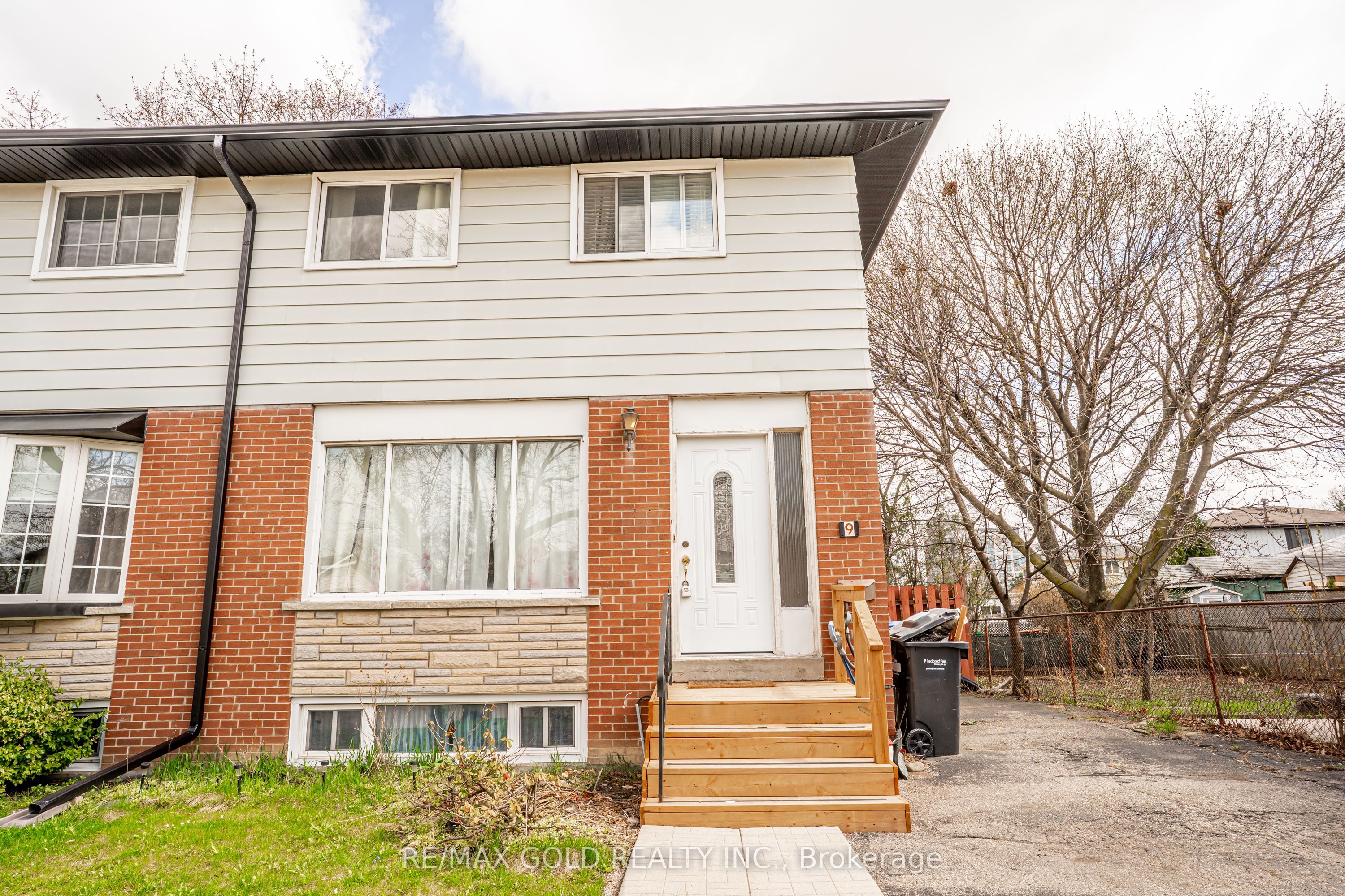 9 Mordon Court