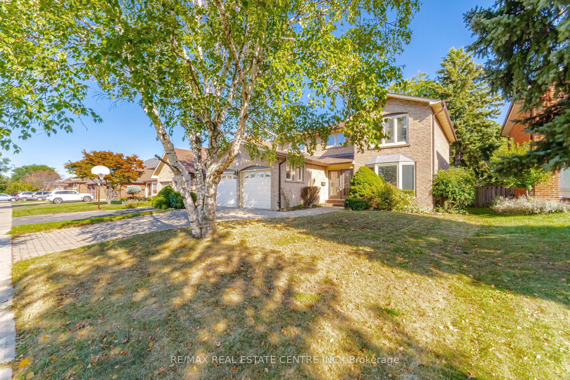 1572 Maple Ridge Drive