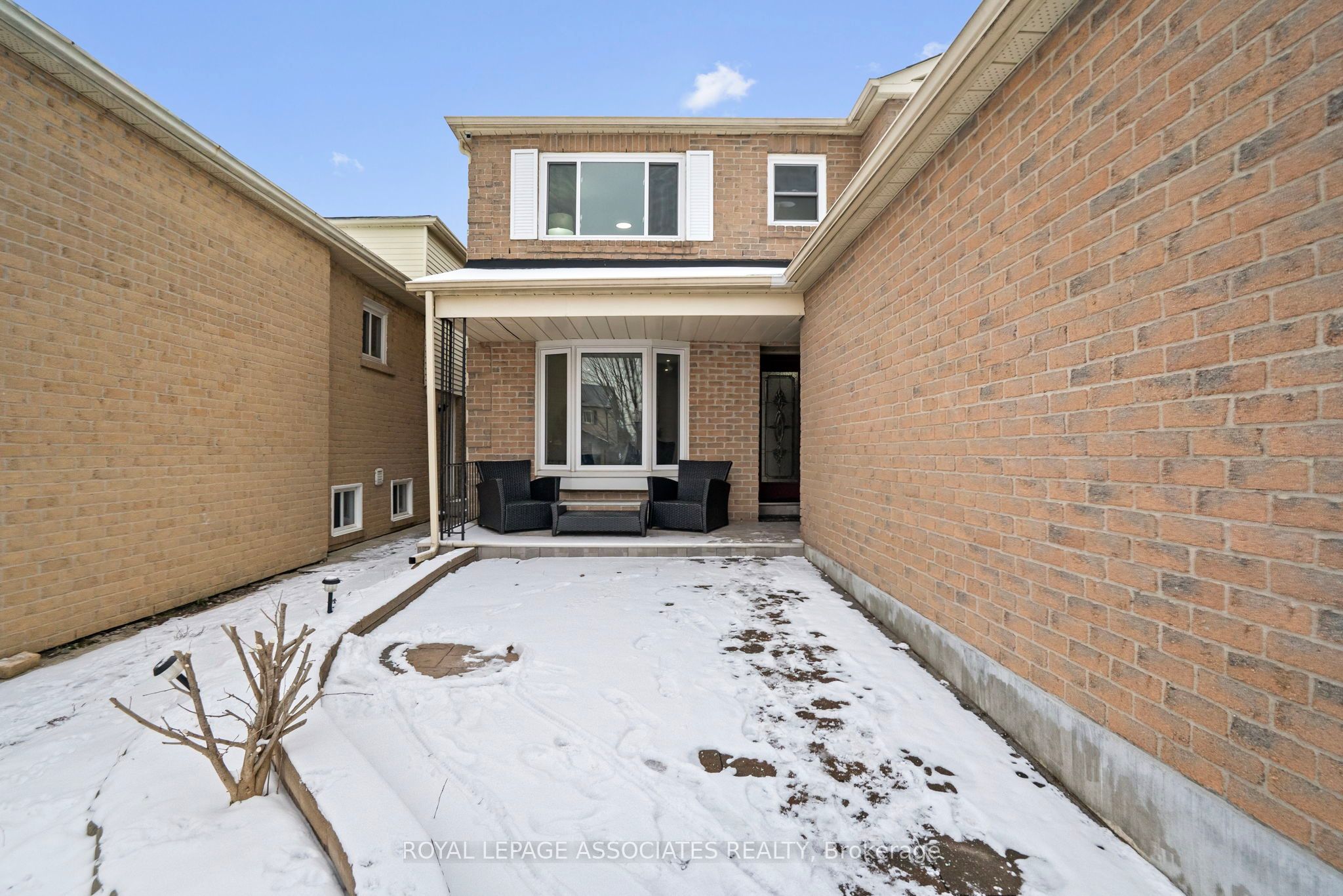 3 Middleport Crescent