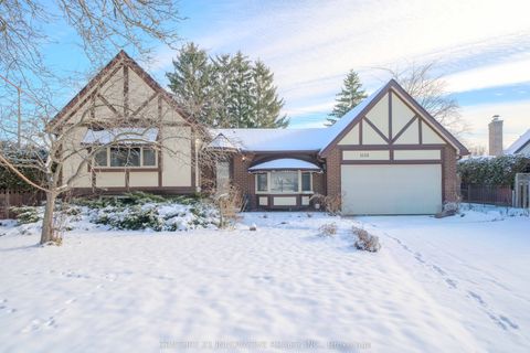 1135 Lobelia Court Oshawa ON L1G 3H3