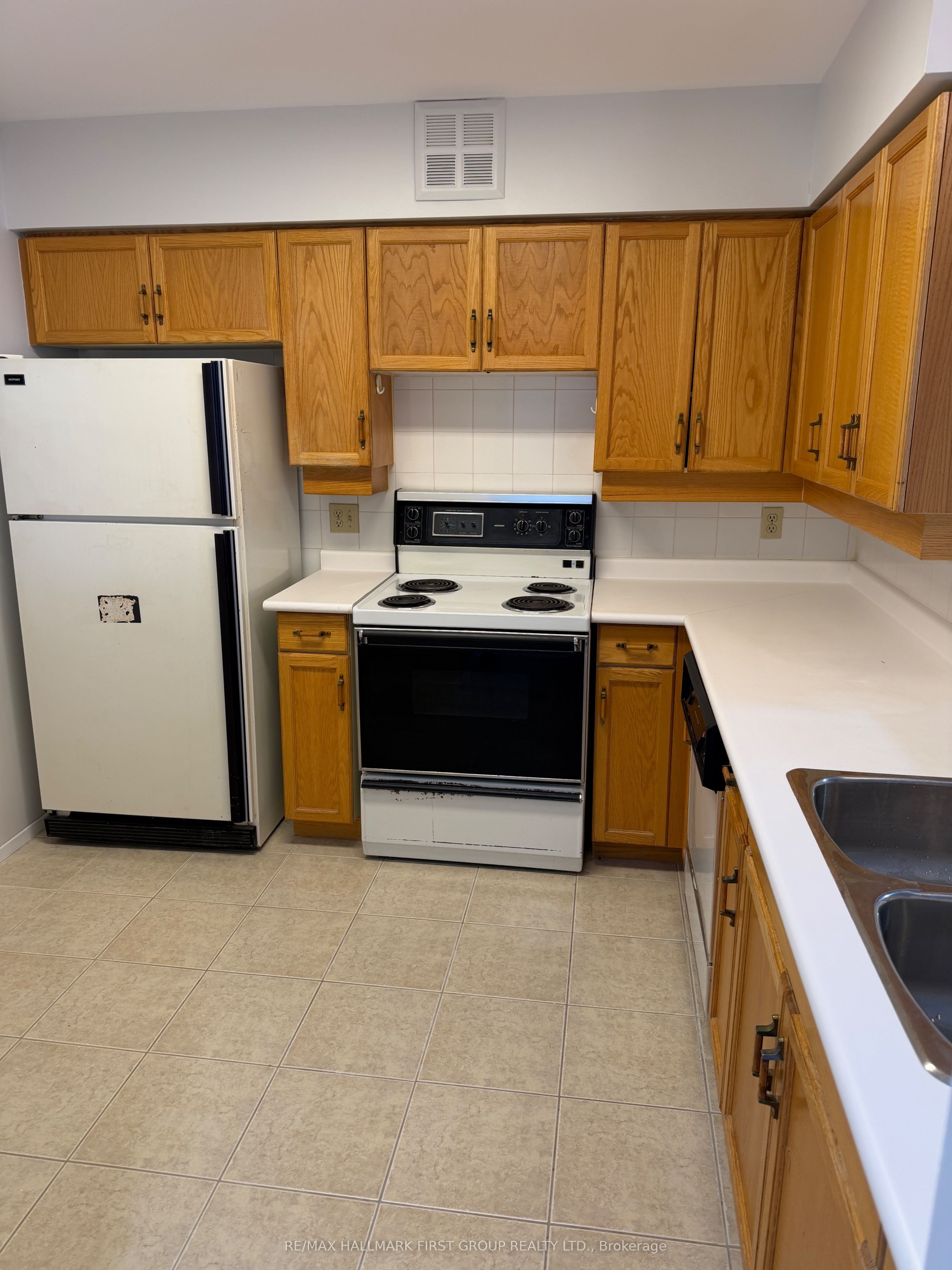 1880 Valley Farm Road 1132