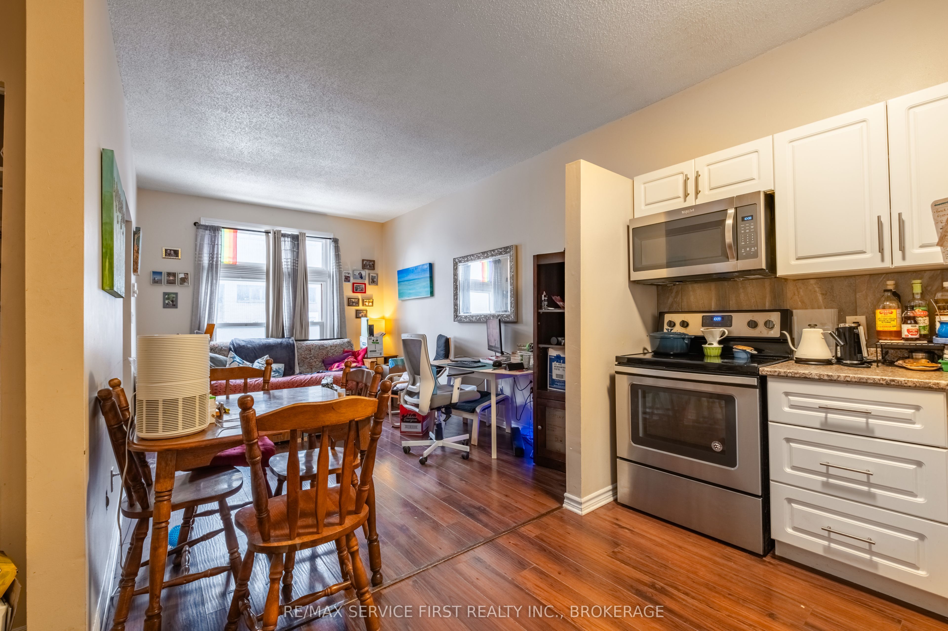 240 Wellington Street