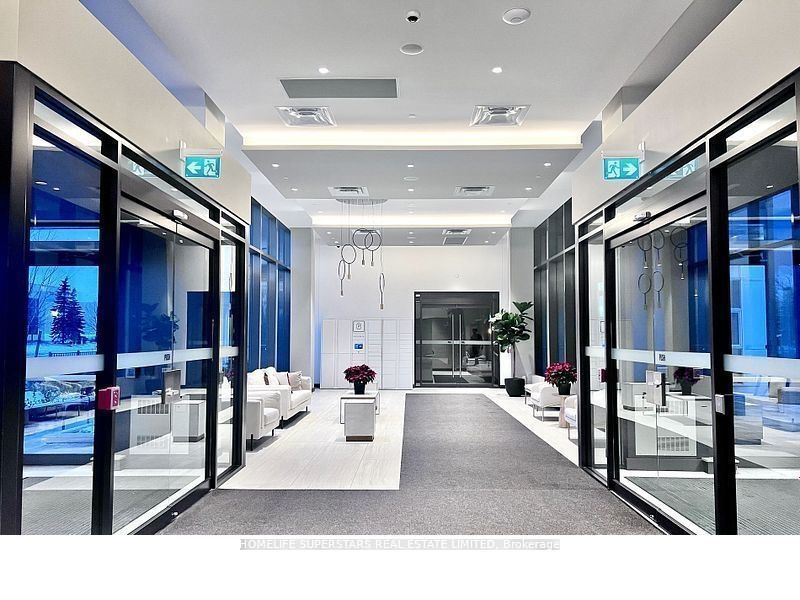 10 Honeycrisp Crescent 207