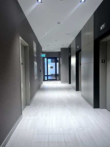 10 Honeycrisp Crescent 207