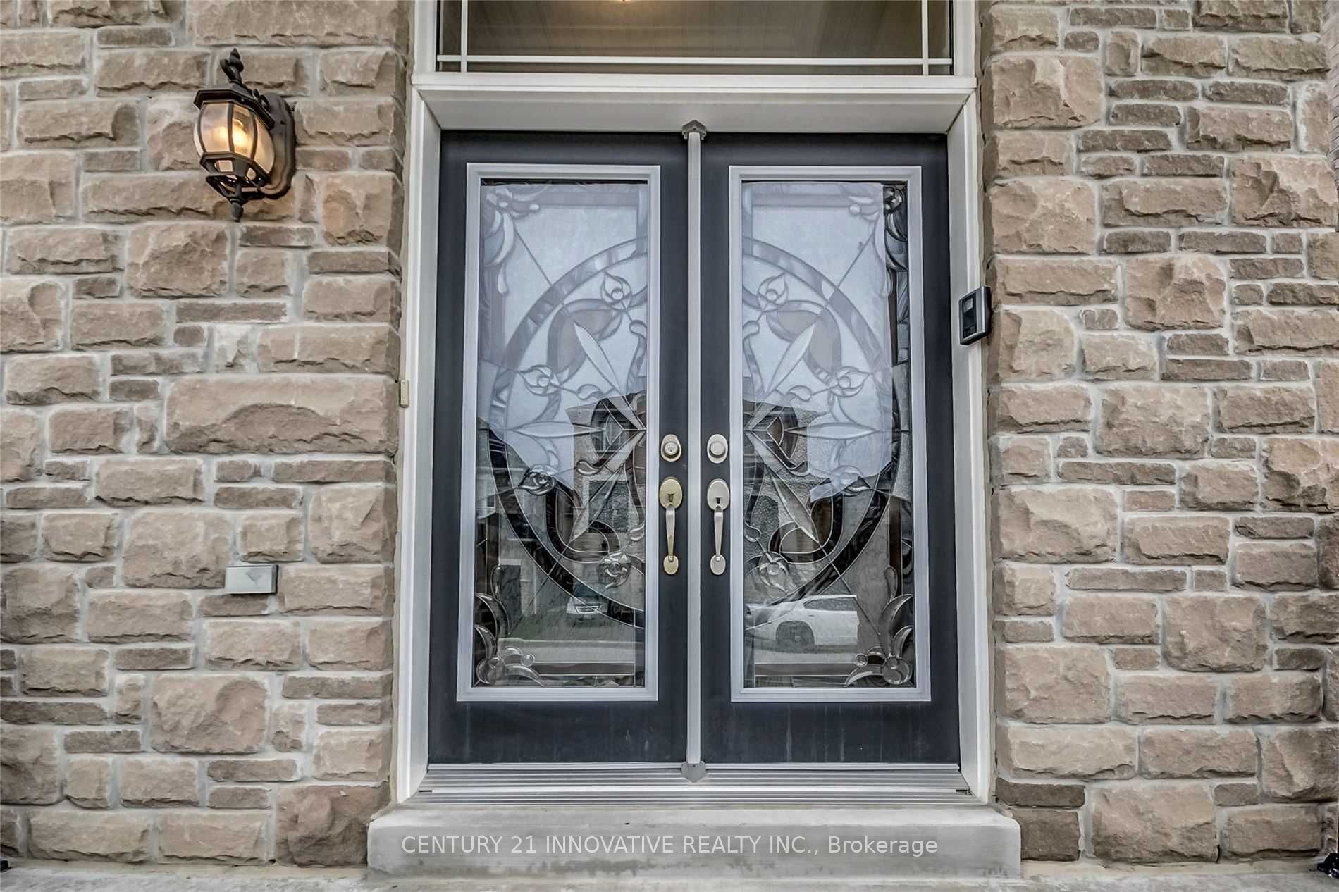 4 Aquilina Court