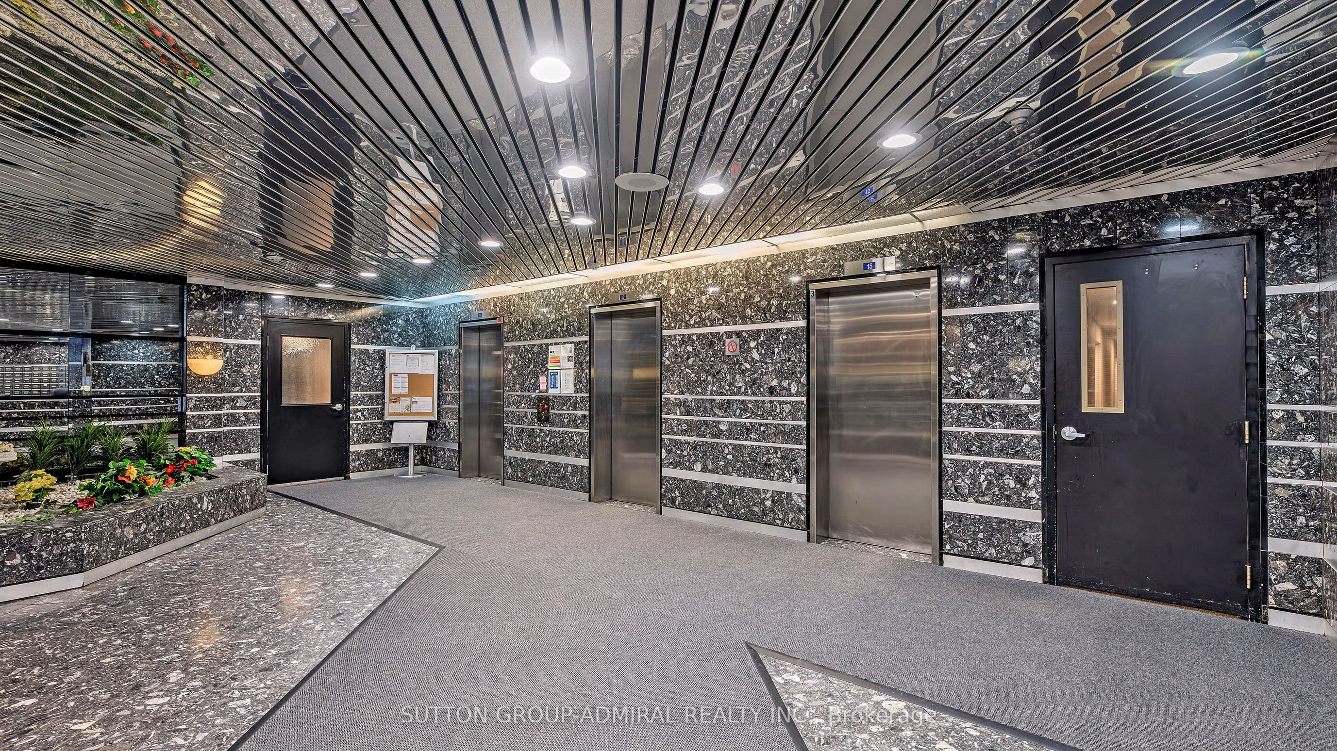 4727 Sheppard Avenue E 611