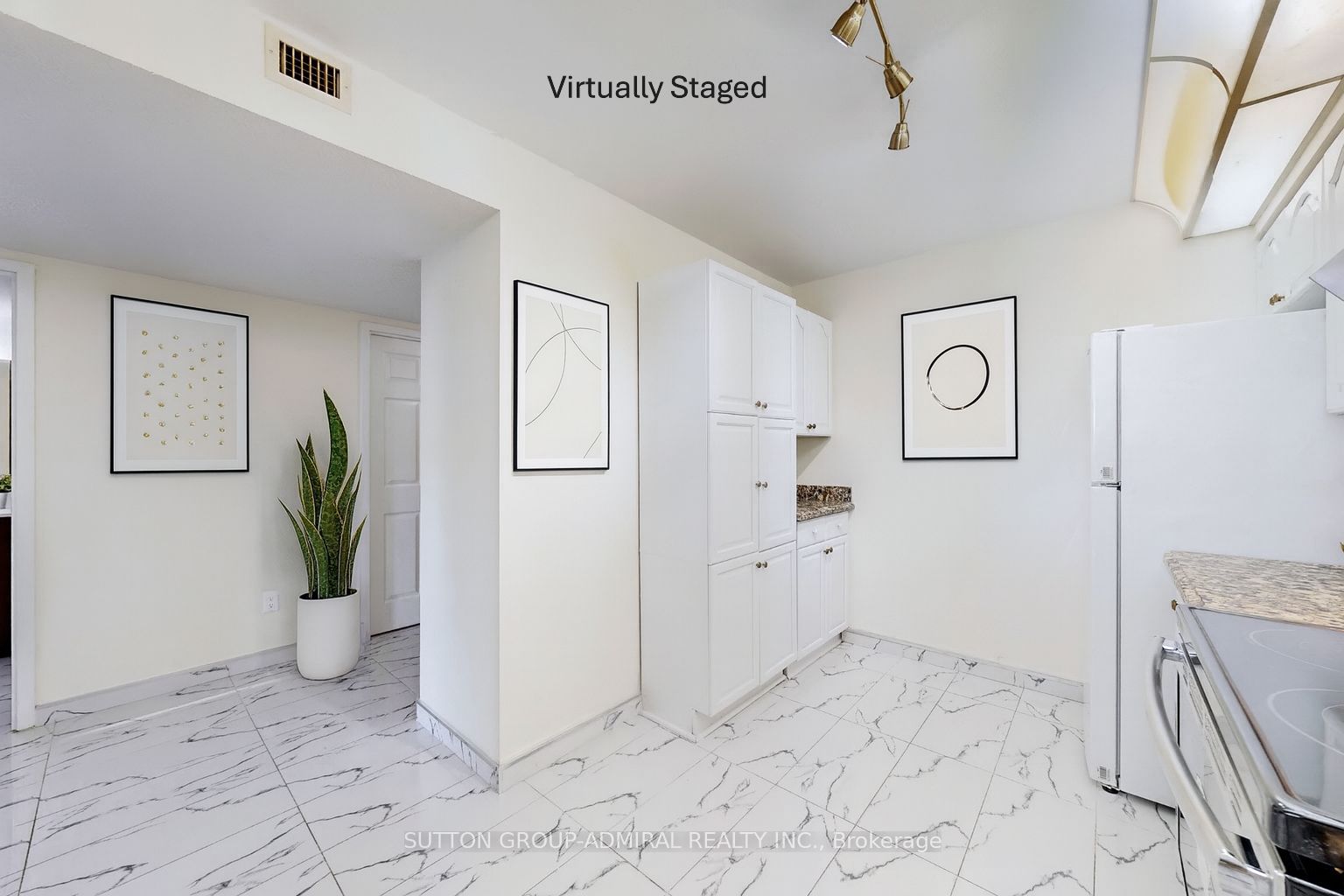 4727 Sheppard Avenue E 611