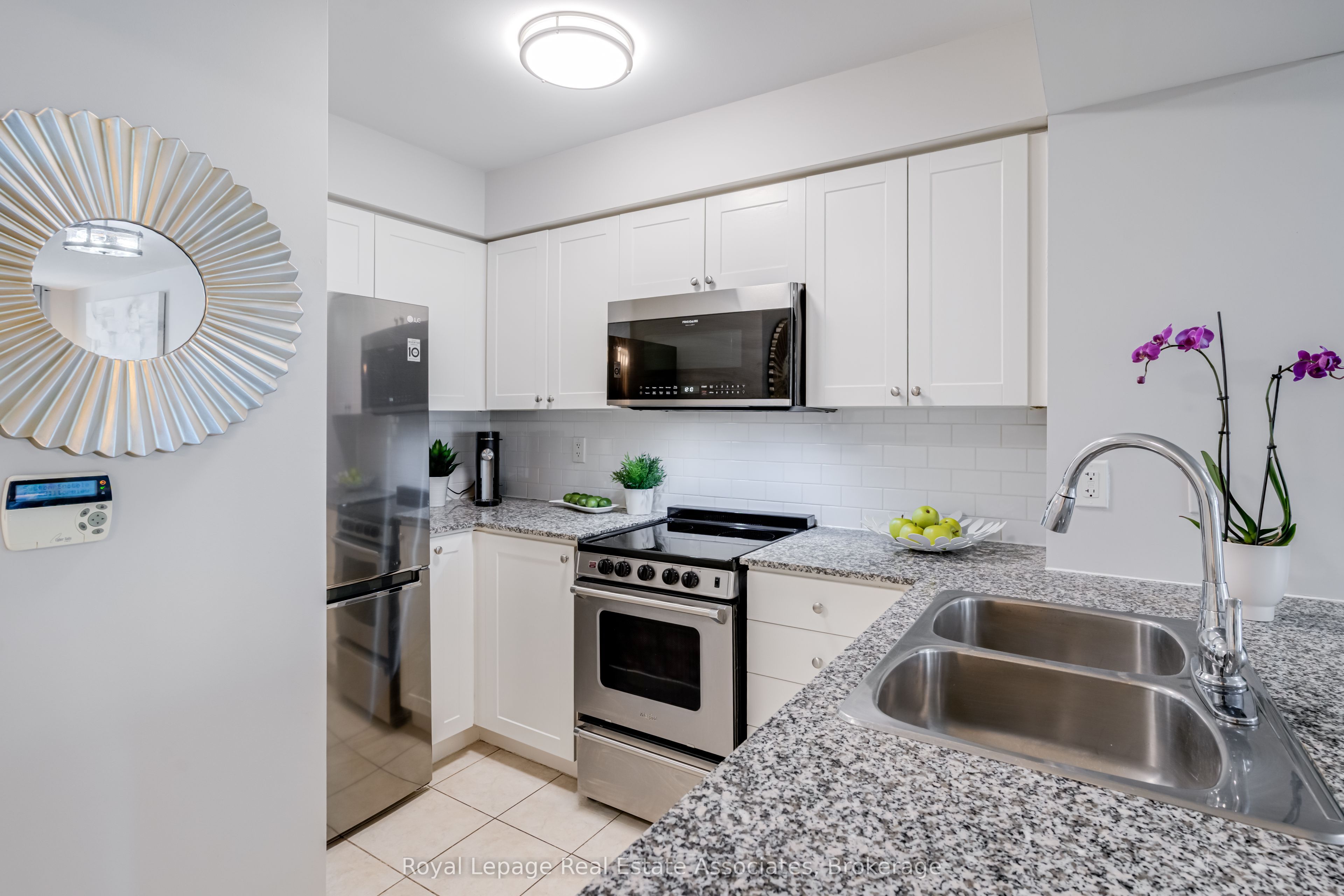 50 Lynn Williams Street 1002