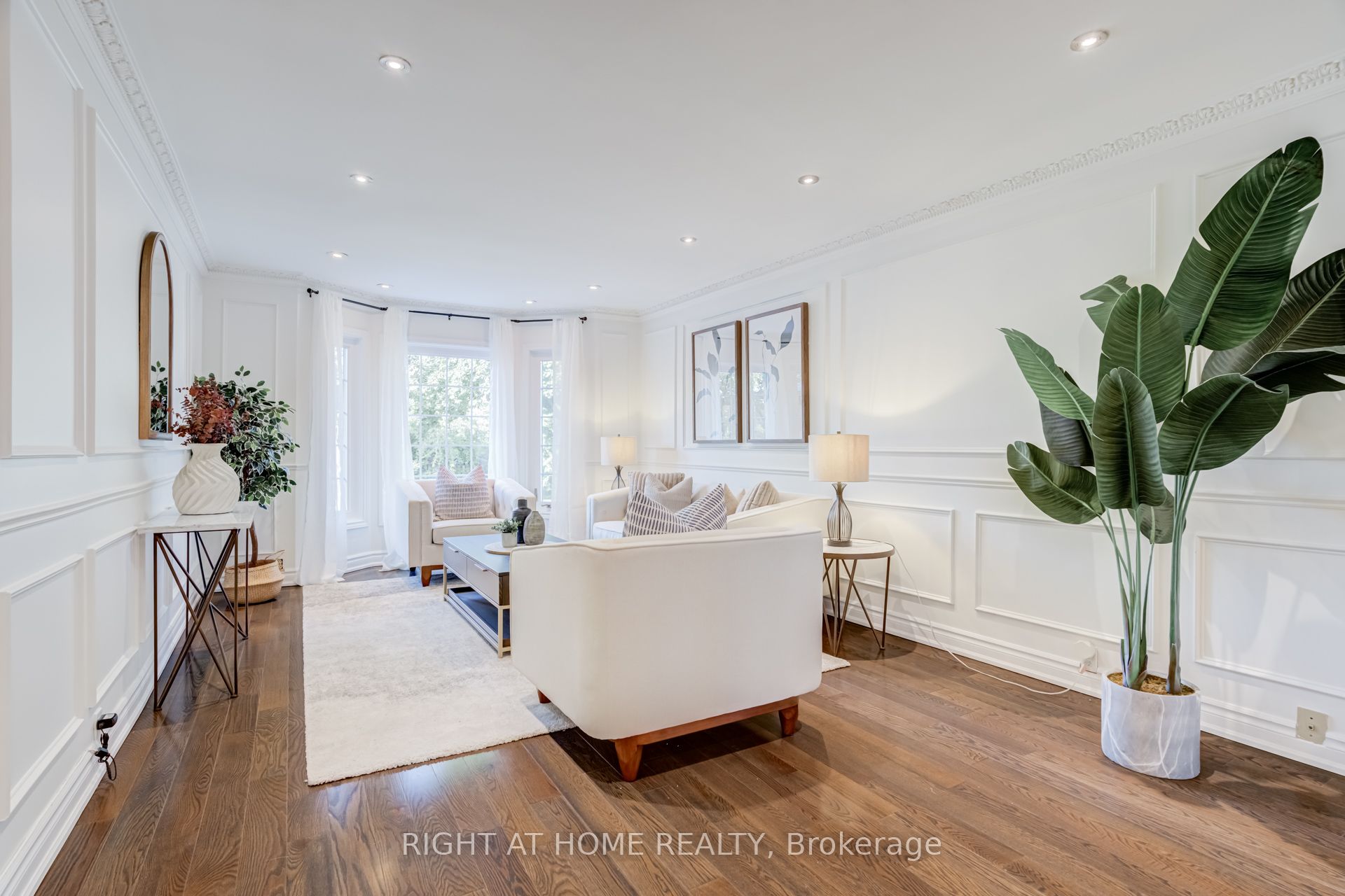 2598 Mason Heights
