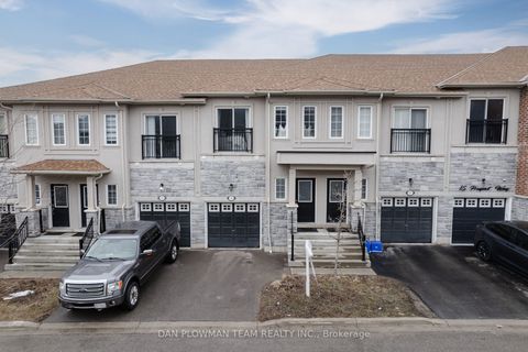 19 Prospect Way Whitby ON L1N 0L4