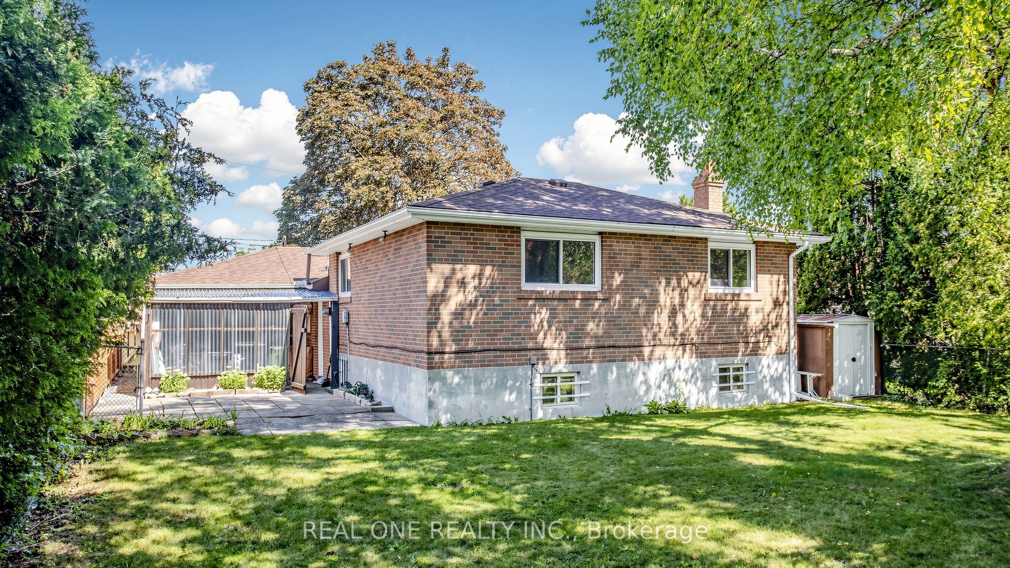 19 Nymark Avenue