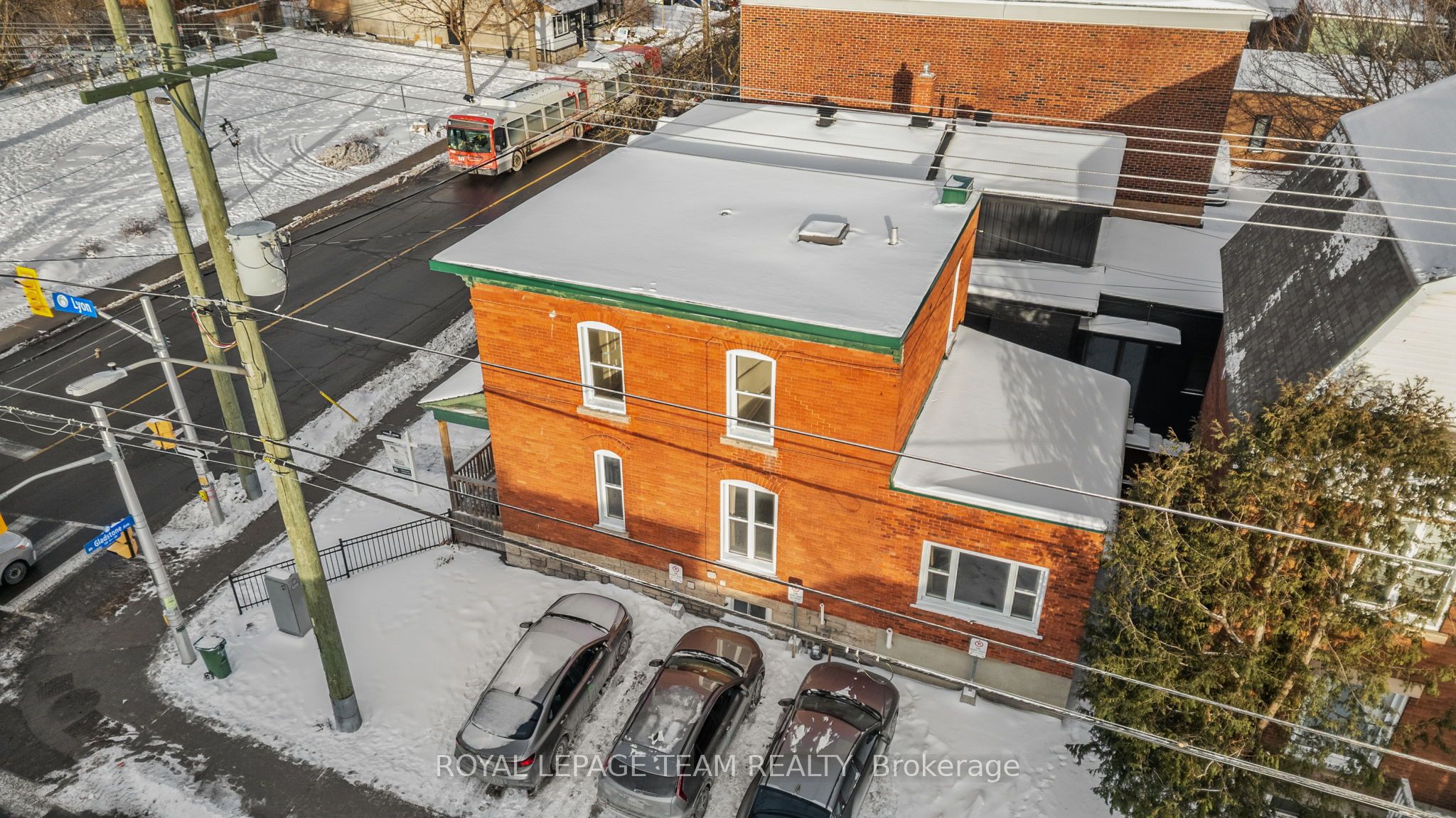 498 Gladstone Avenue