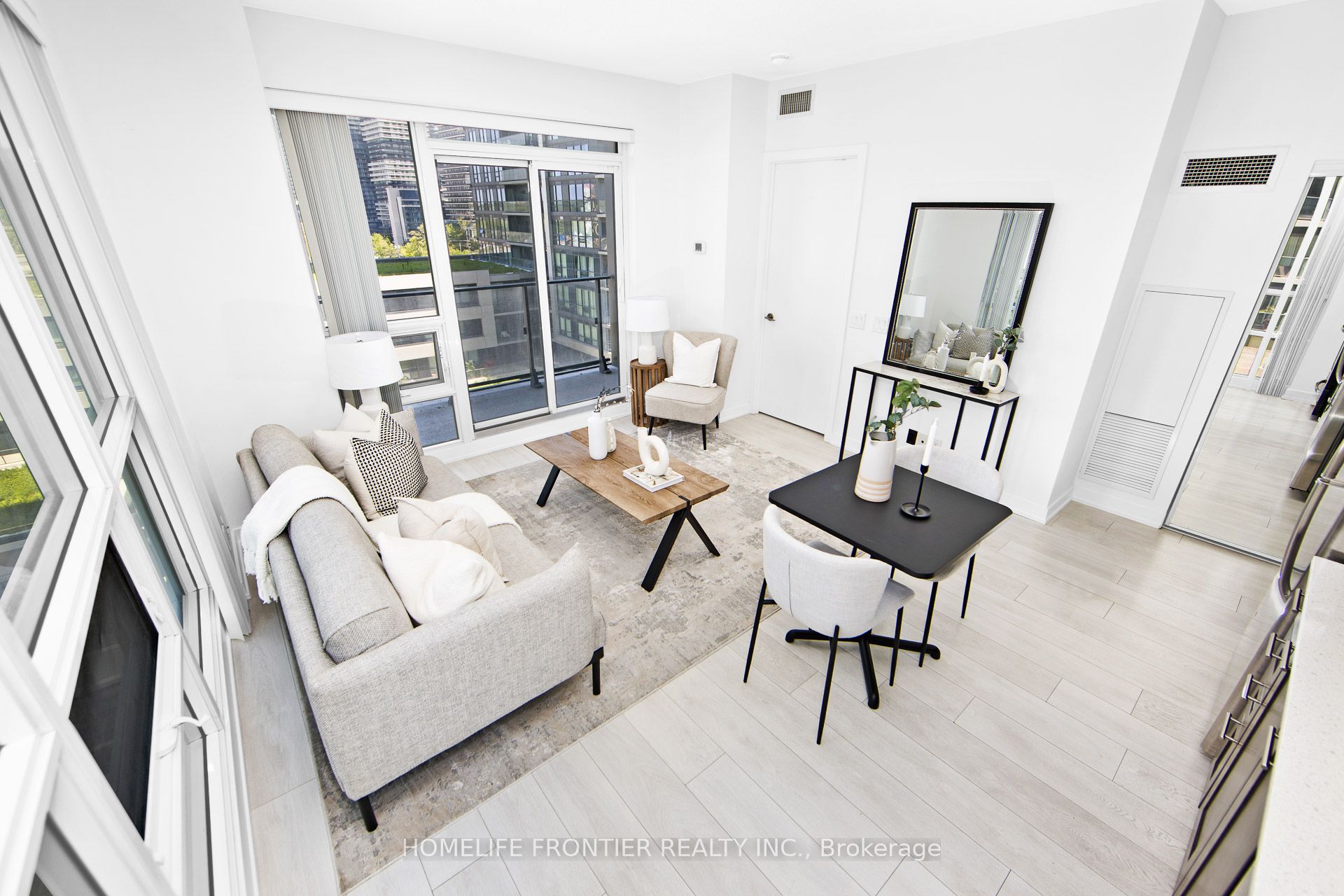2212 Lakeshore Boulevard W 1108