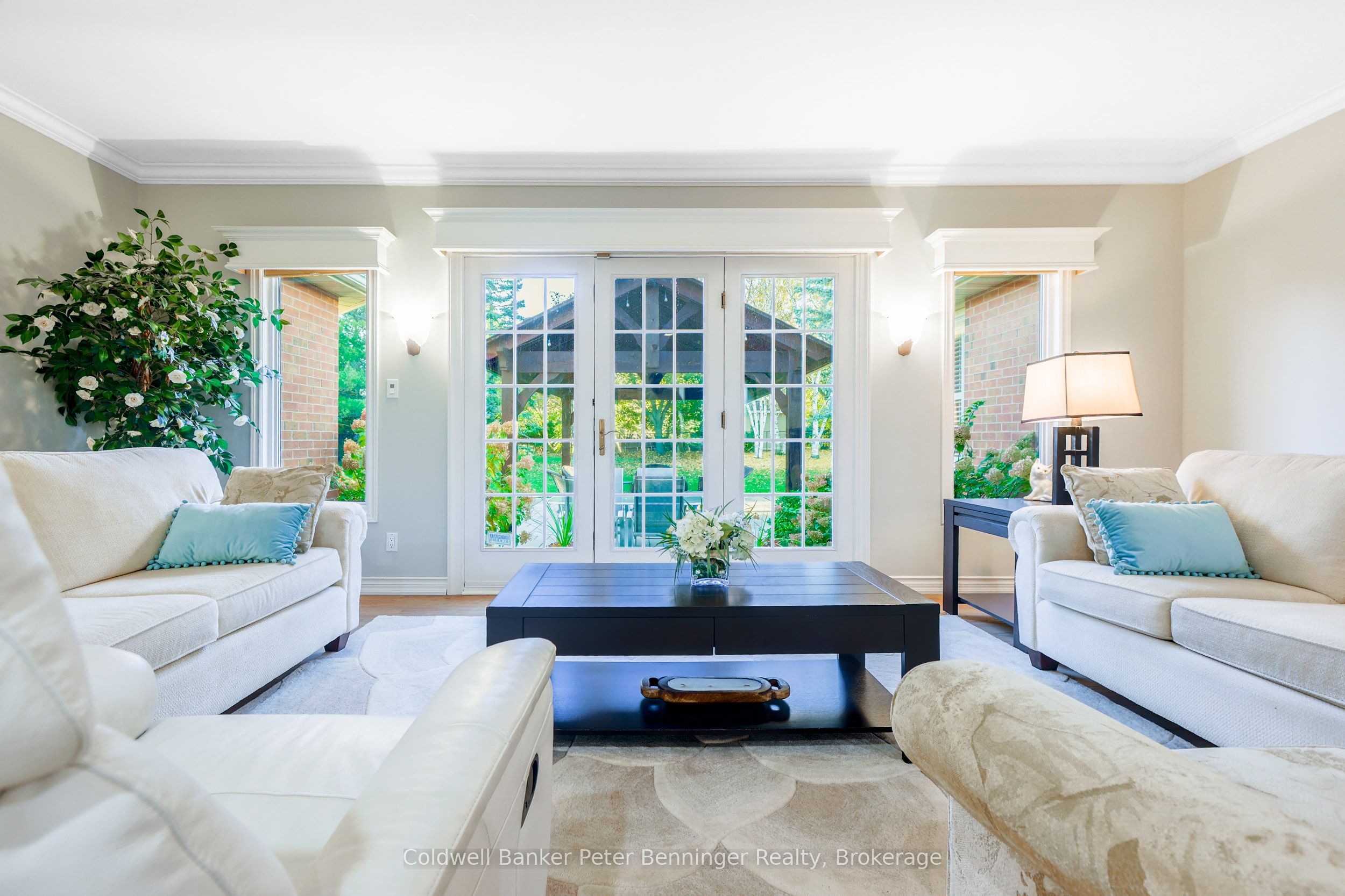 152 Treegrove Circle