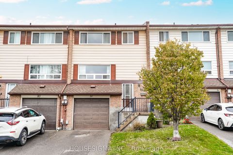 321 Blackthorn Street 31 Oshawa ON L1K 1L3