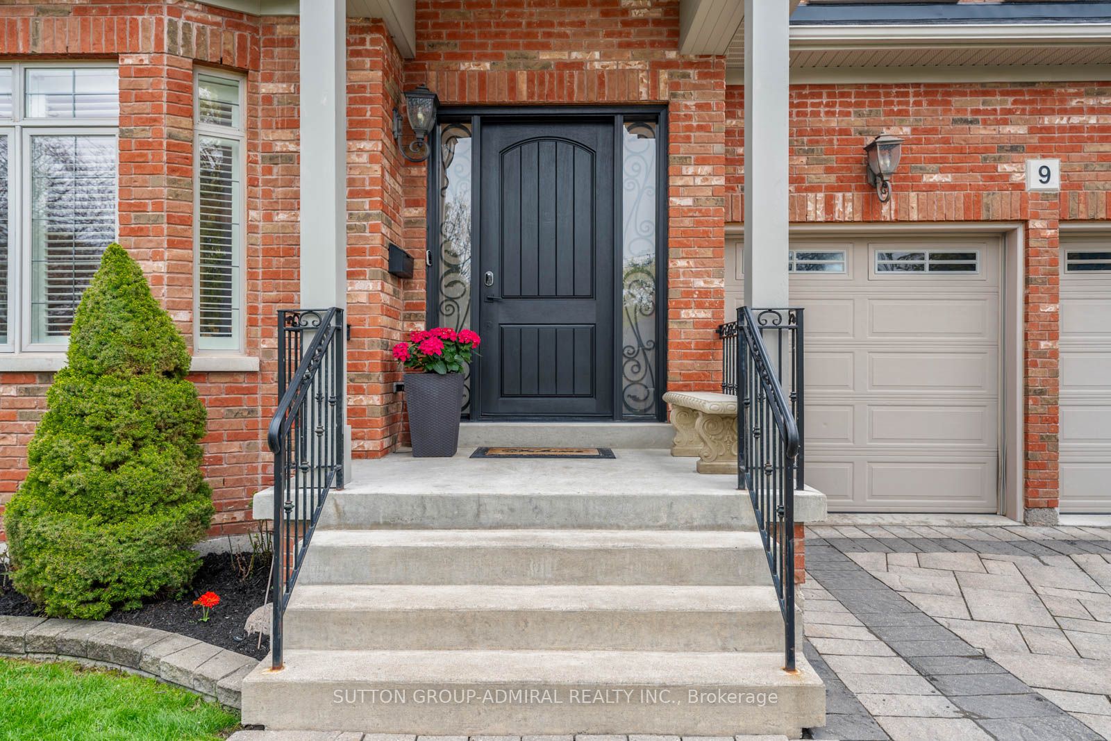 9 Cheshire Drive